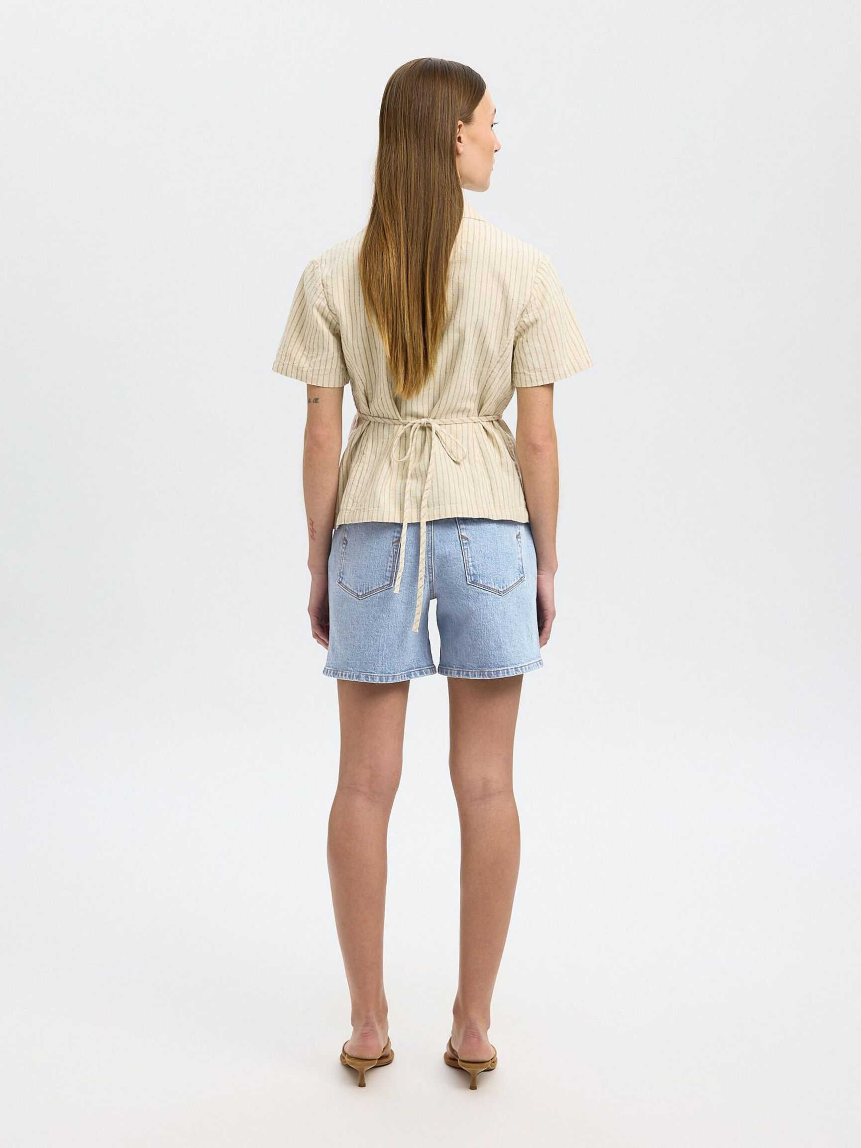 HIGH-WAISTED DENIM SHORTS, Light Blue Denim, highres