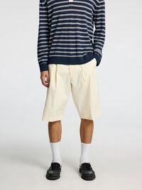 LOOSE FIT CHINO SHORTS, Egret, highres