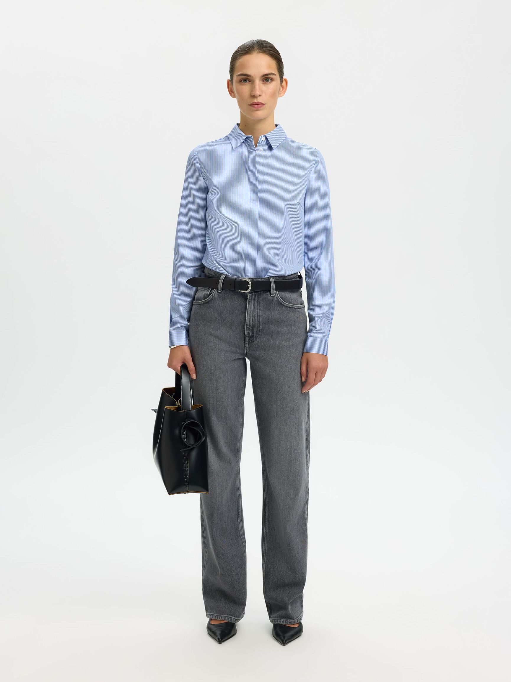 TÆTSIDDENDE STRIBET SKJORTE, Bright White, highres