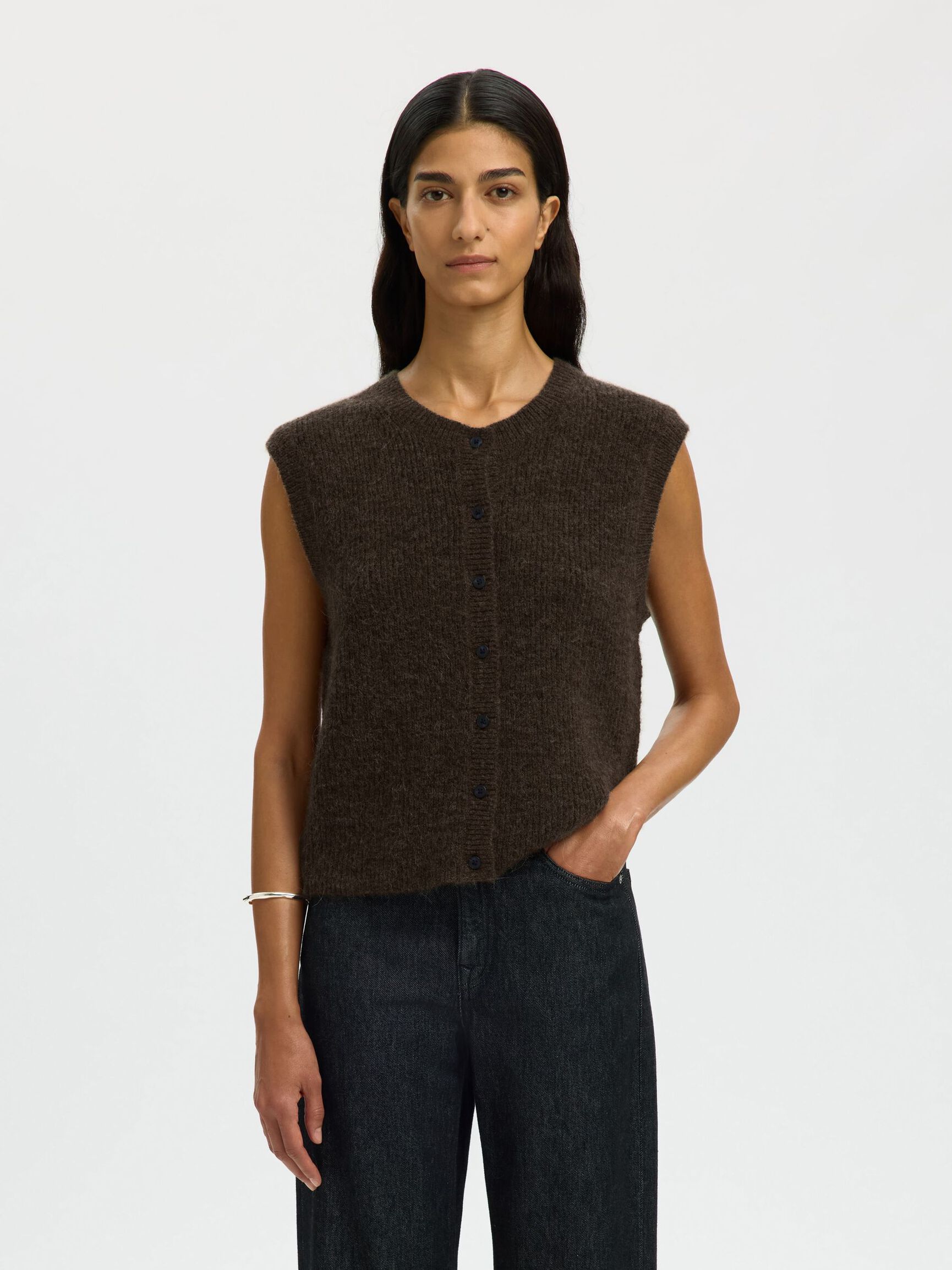 WOOL BLEND  KNITTED VEST, Delicioso, highres