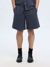 SEERSUCKER SHORTS, Sky Captain, highres