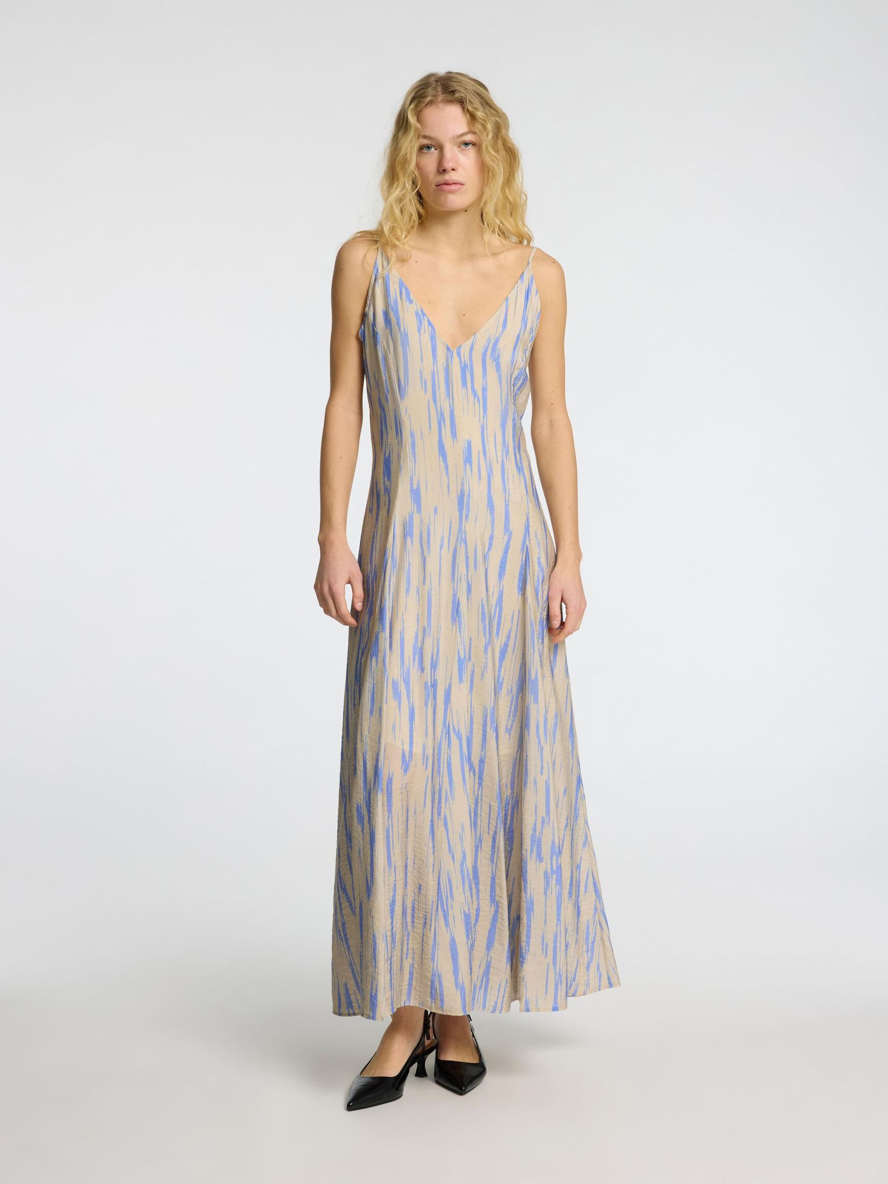 VISCOSE BLEND STRAP MAXI DRESS, Birch, highres