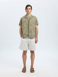 100% BAUMWOLL KURZARMHEMD, Vetiver, highres