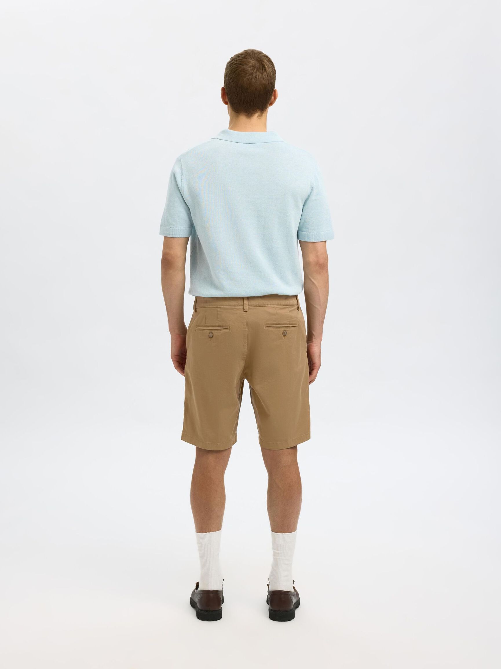 SLIM-FIT CHINO SHORTS, Ermine, highres