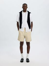 NORMAL PASSFORM SHORTS, Egret, highres