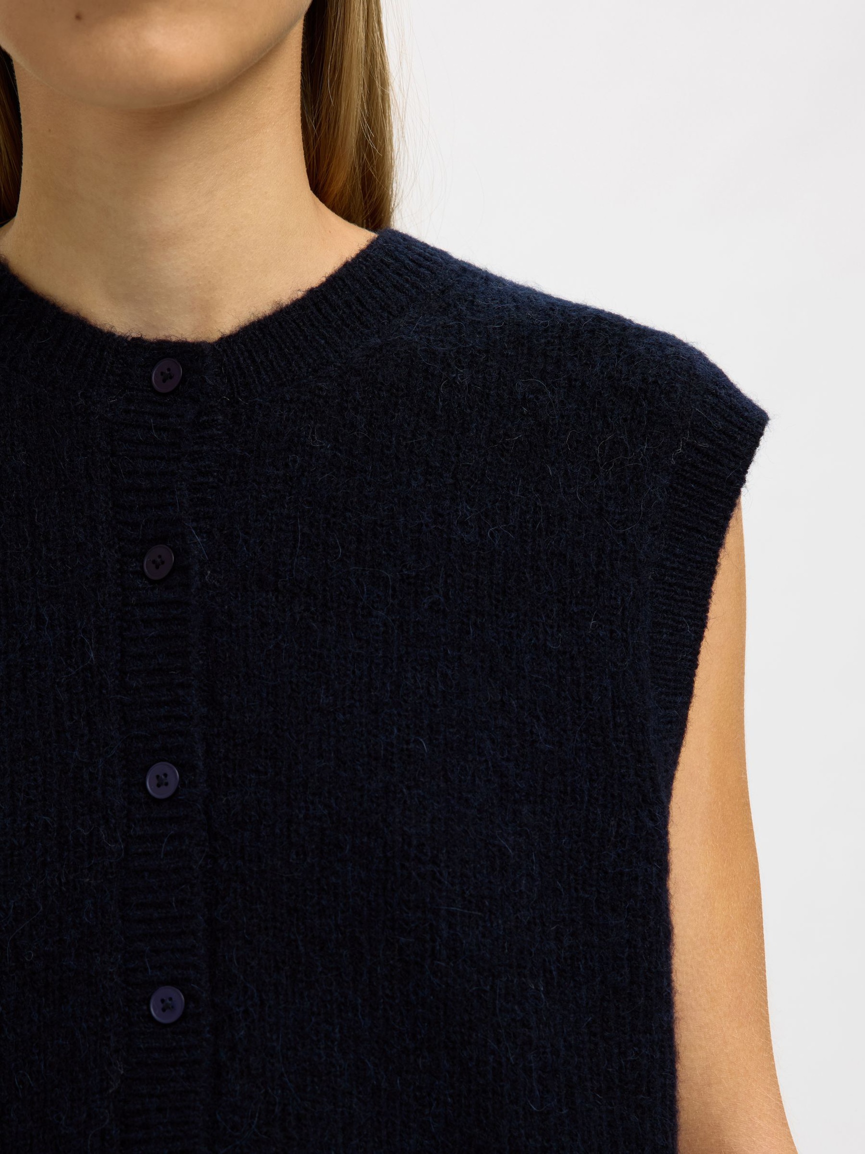 LAINE MÉLANGÉE GILET, Dark Sapphire, highres
