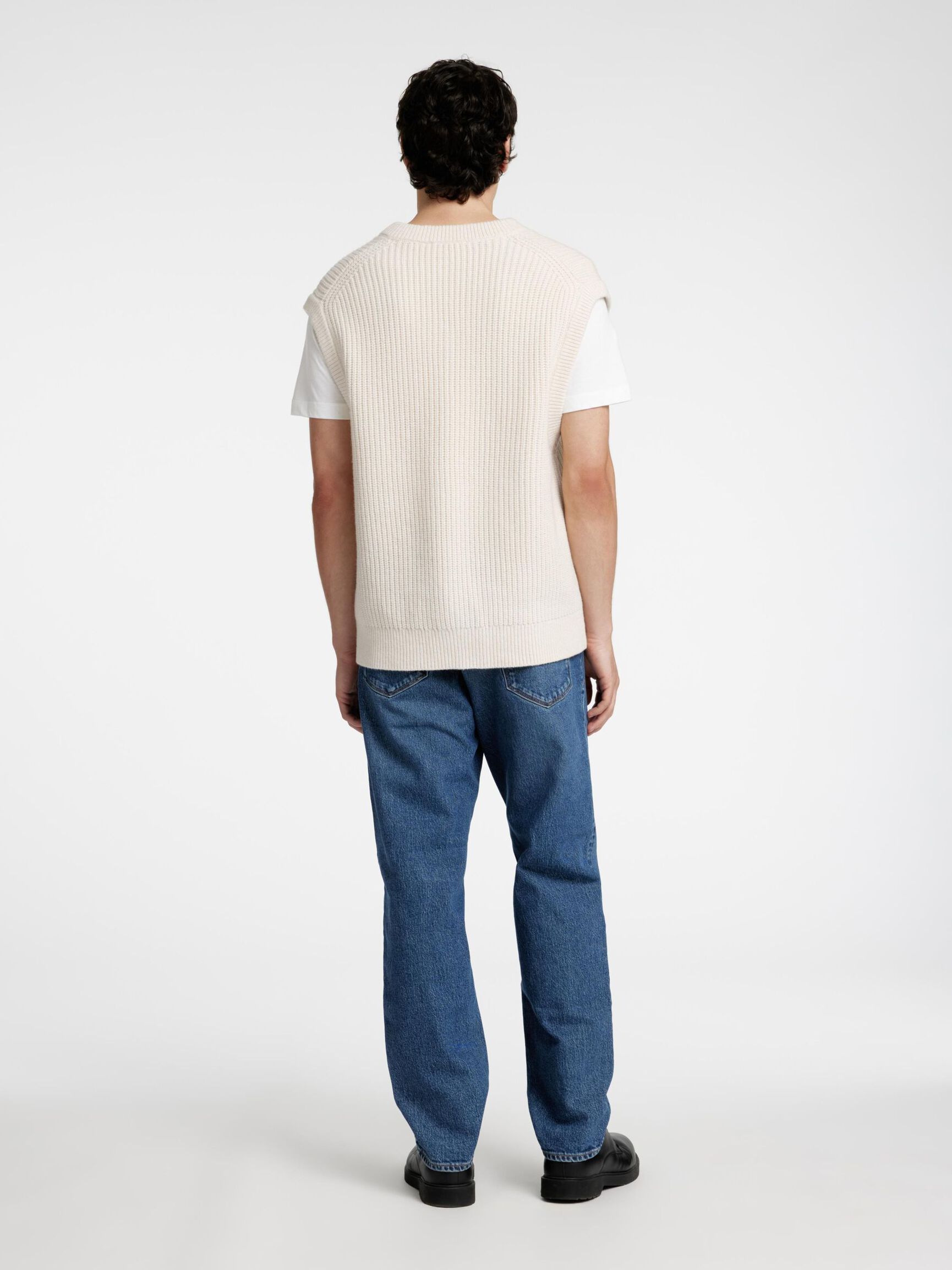 ULDBLANDING STRIK VEST, Tofu, highres