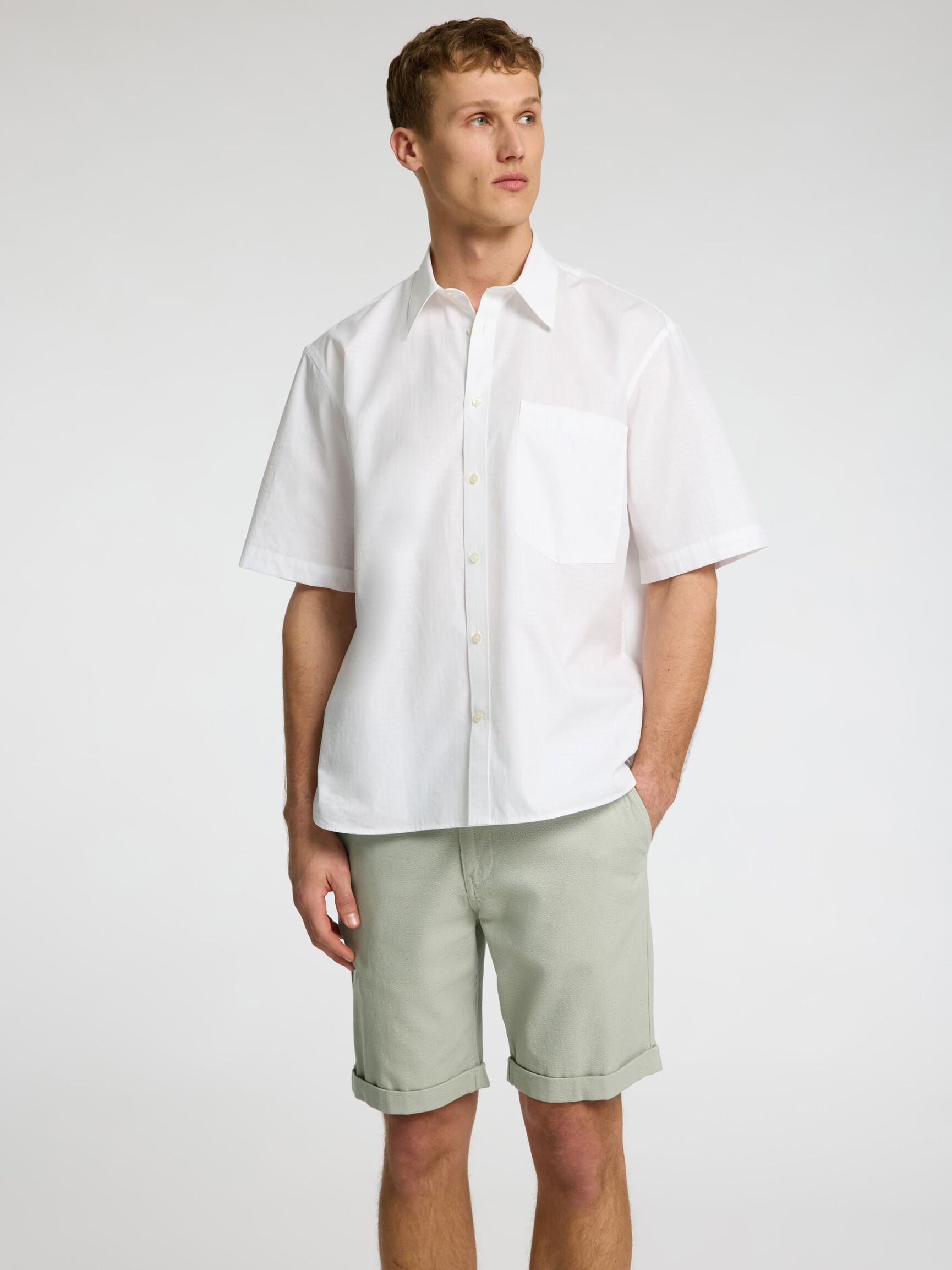 DEHNBARE BAUMWOLL SHORTS, Iceberg Green, highres