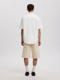STRIBET KORTÆRMET SKJORTE, Brilliant White, highres