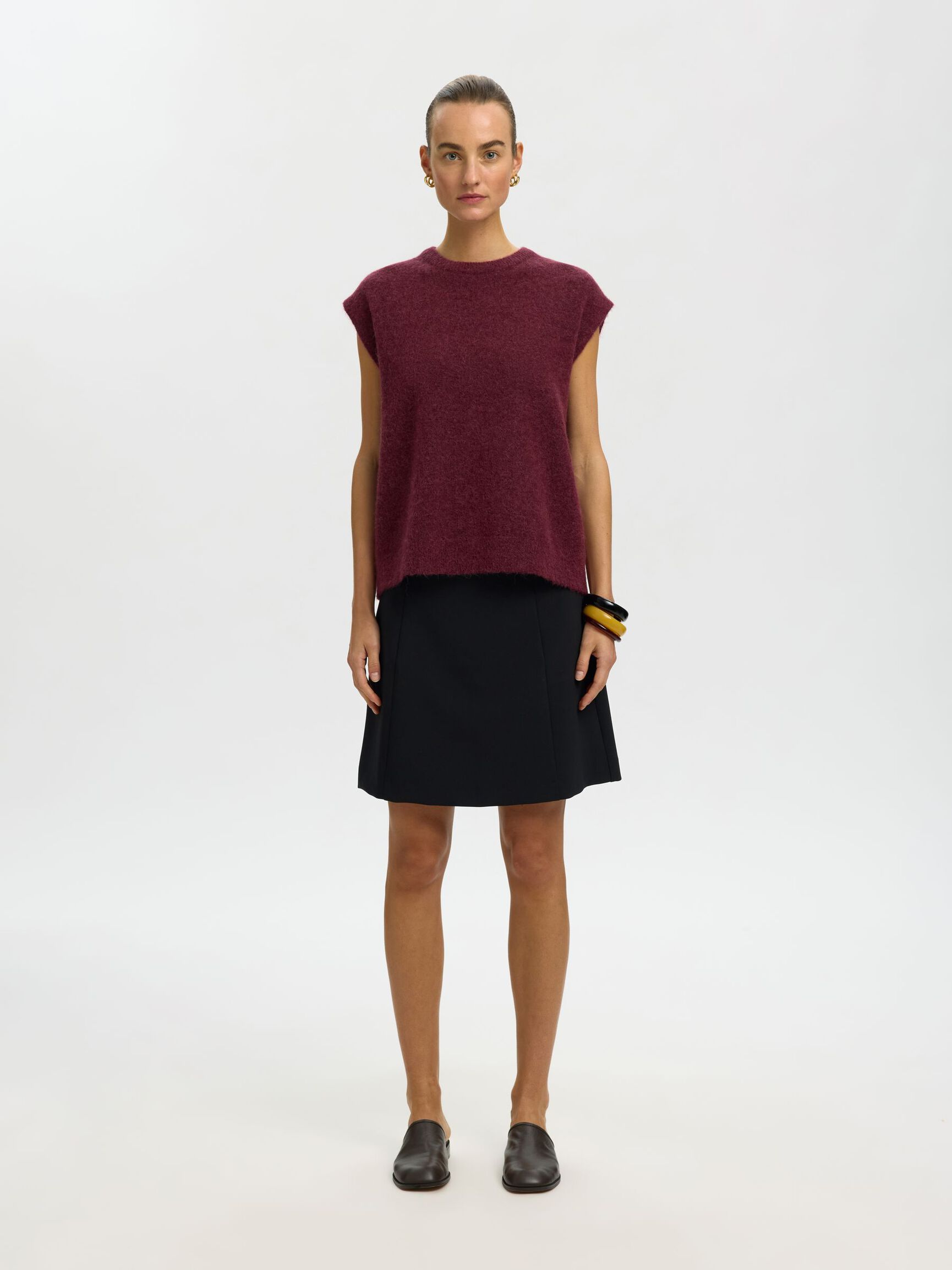 WOLMIX GEBREID GILET, Tawny Port, highres