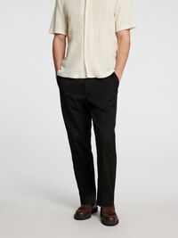 DISEÑO CLÁSICO PANTALONES DE CORTE TAPERED, Black, highres