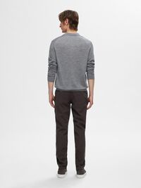 175 CORTE SLIM ESTRUCTURADO CHINOS, Chocolate Torte, highres