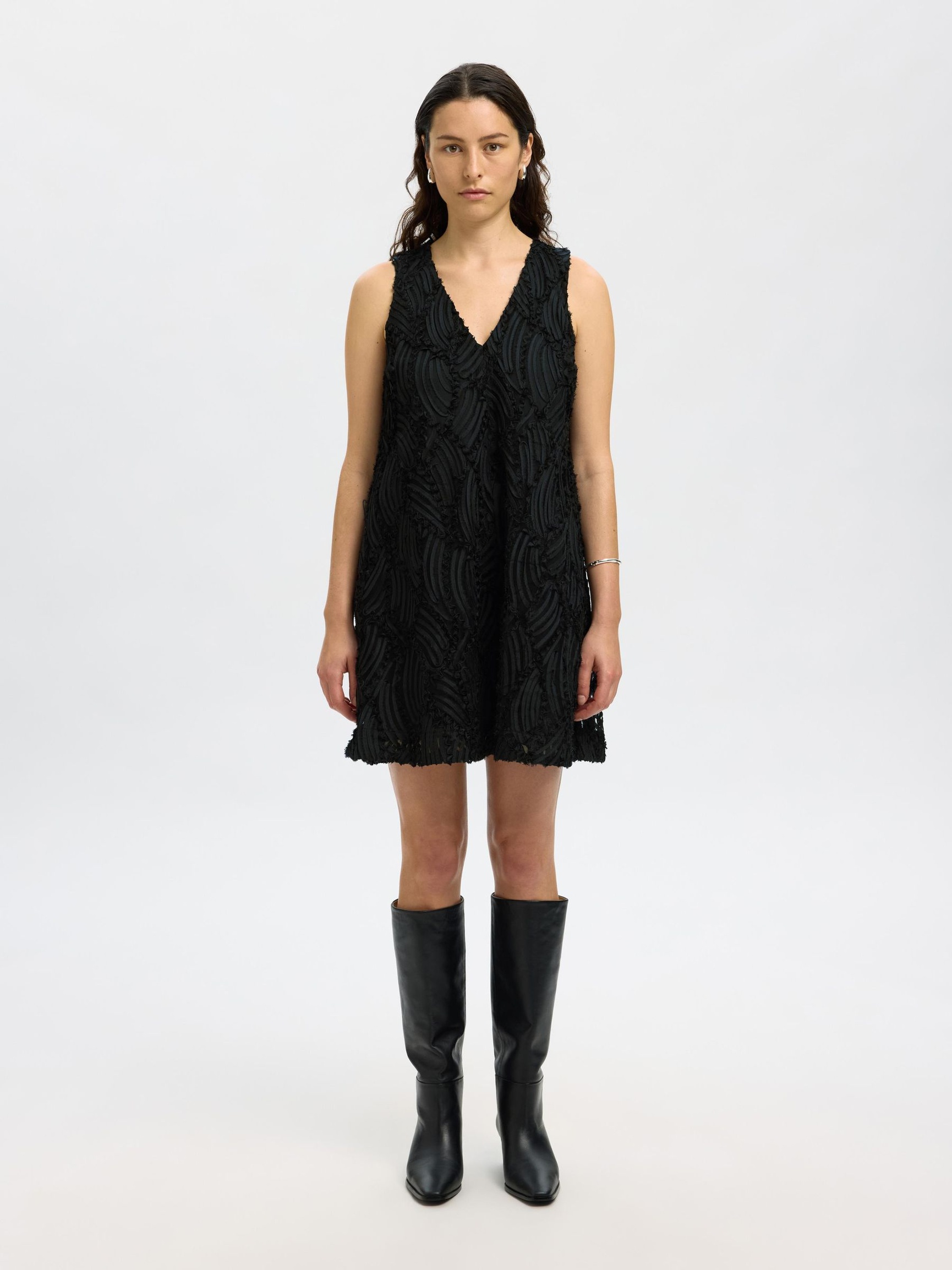 V-NECK MINI DRESS, Black, highres