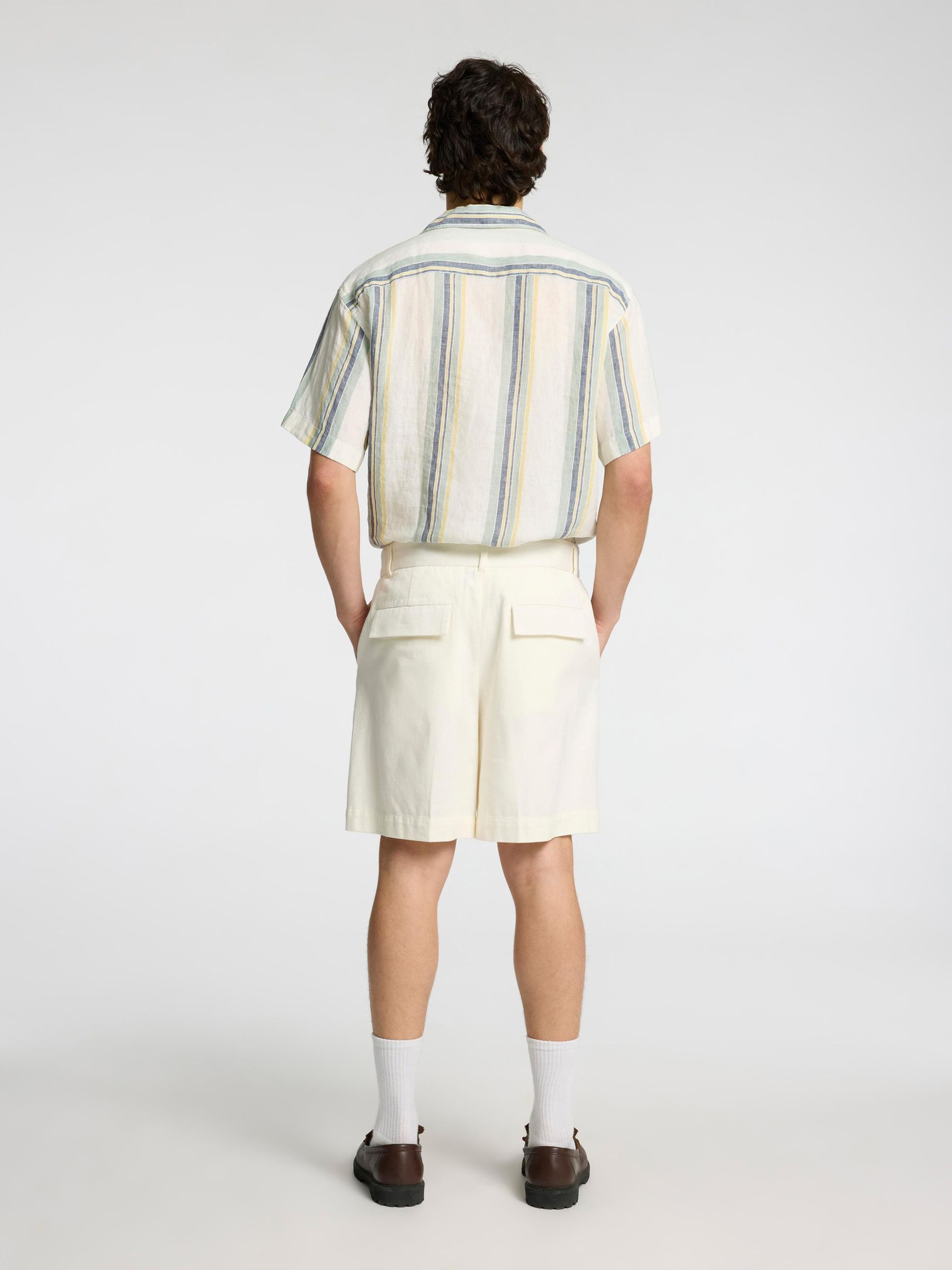 LOOSE FIT CHINO SHORTS, Egret, highres