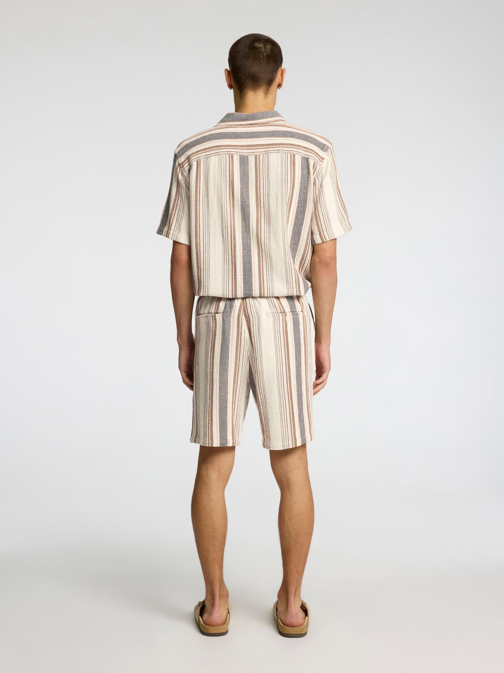 EN COTON RAYÉ SHORT, Egret, highres