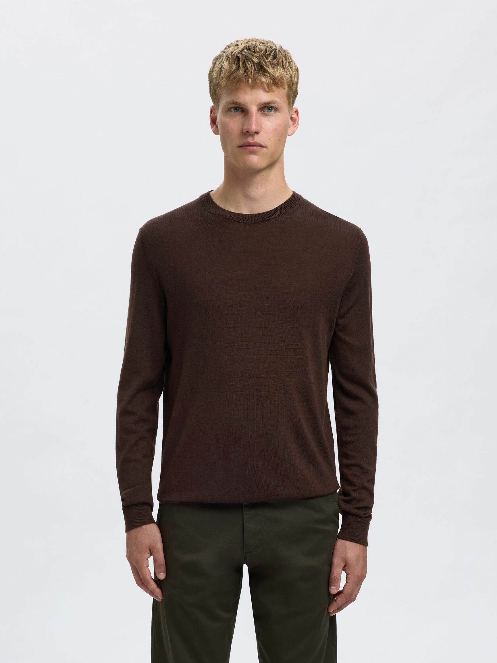 MAGLIONE GIROCOLLO, Demitasse, highres