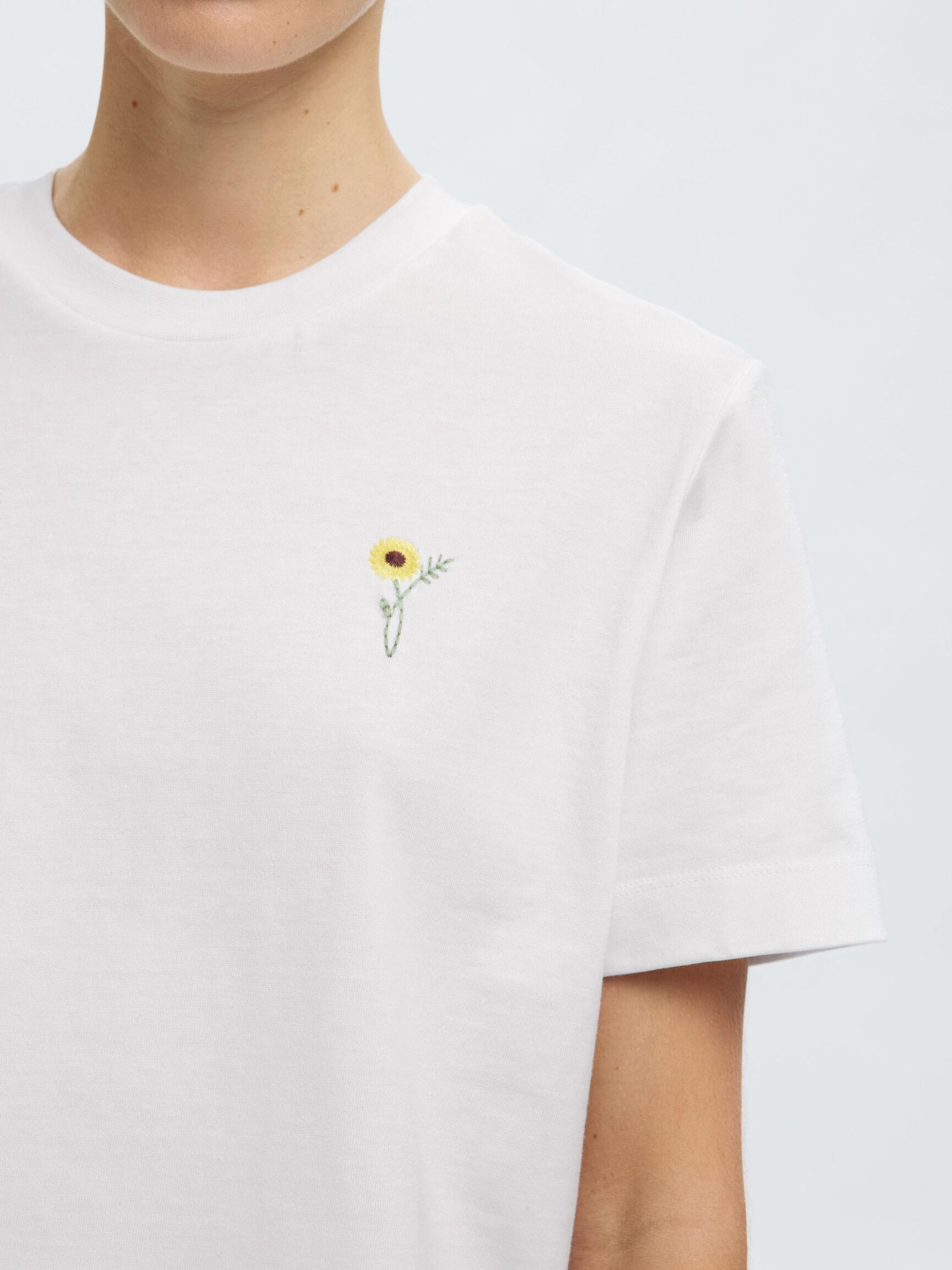 EMBROIDERED CREWNECK T-SHIRT, Bright White, highres