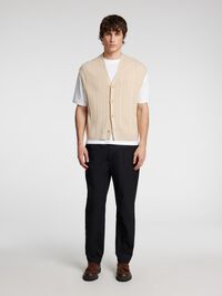 CABLE KNIT KNITTED VEST, Oatmeal, highres