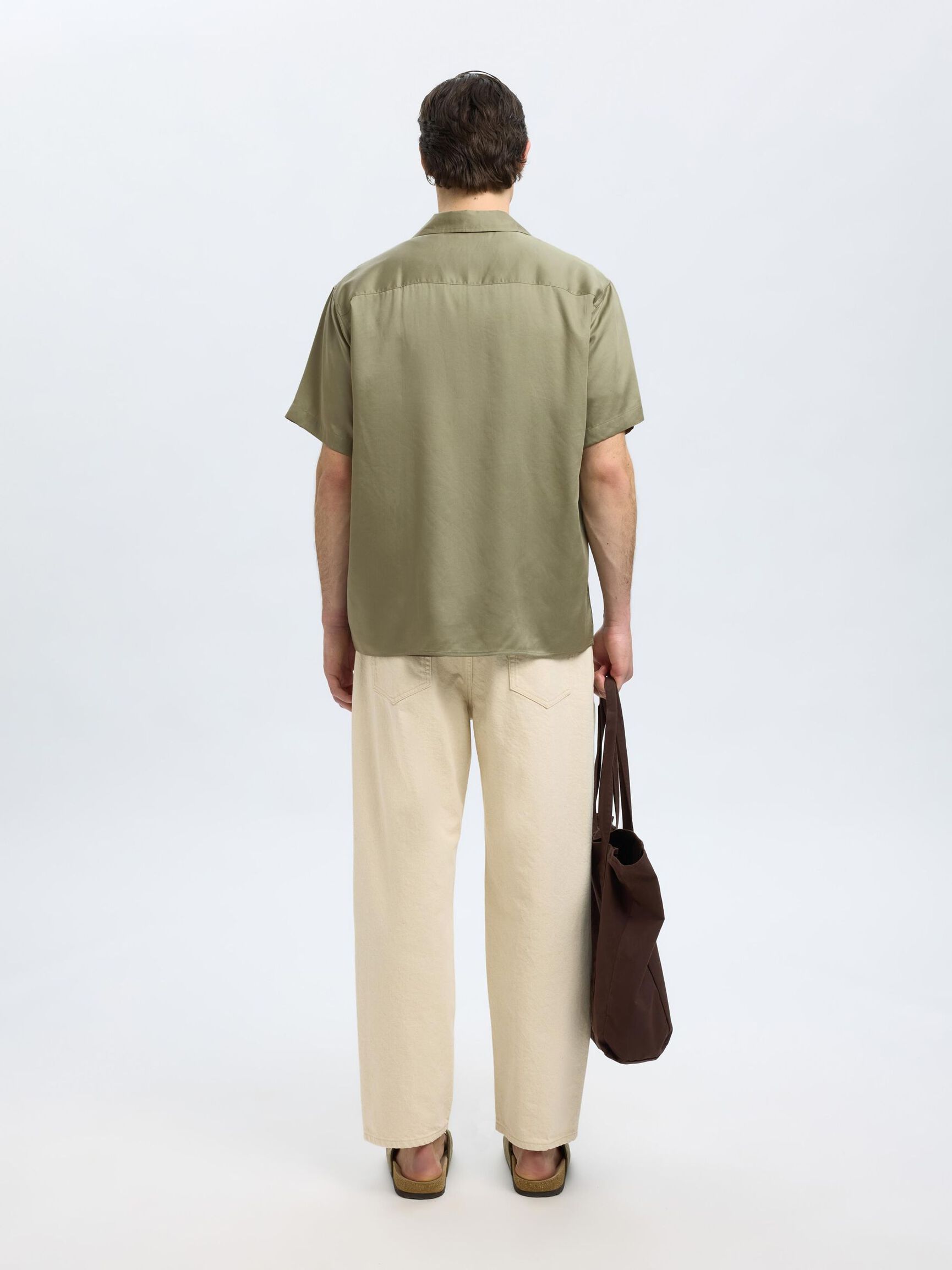 TEJIDO DE SATÉN CAMISA DE MANGA CORTA, Vetiver, highres