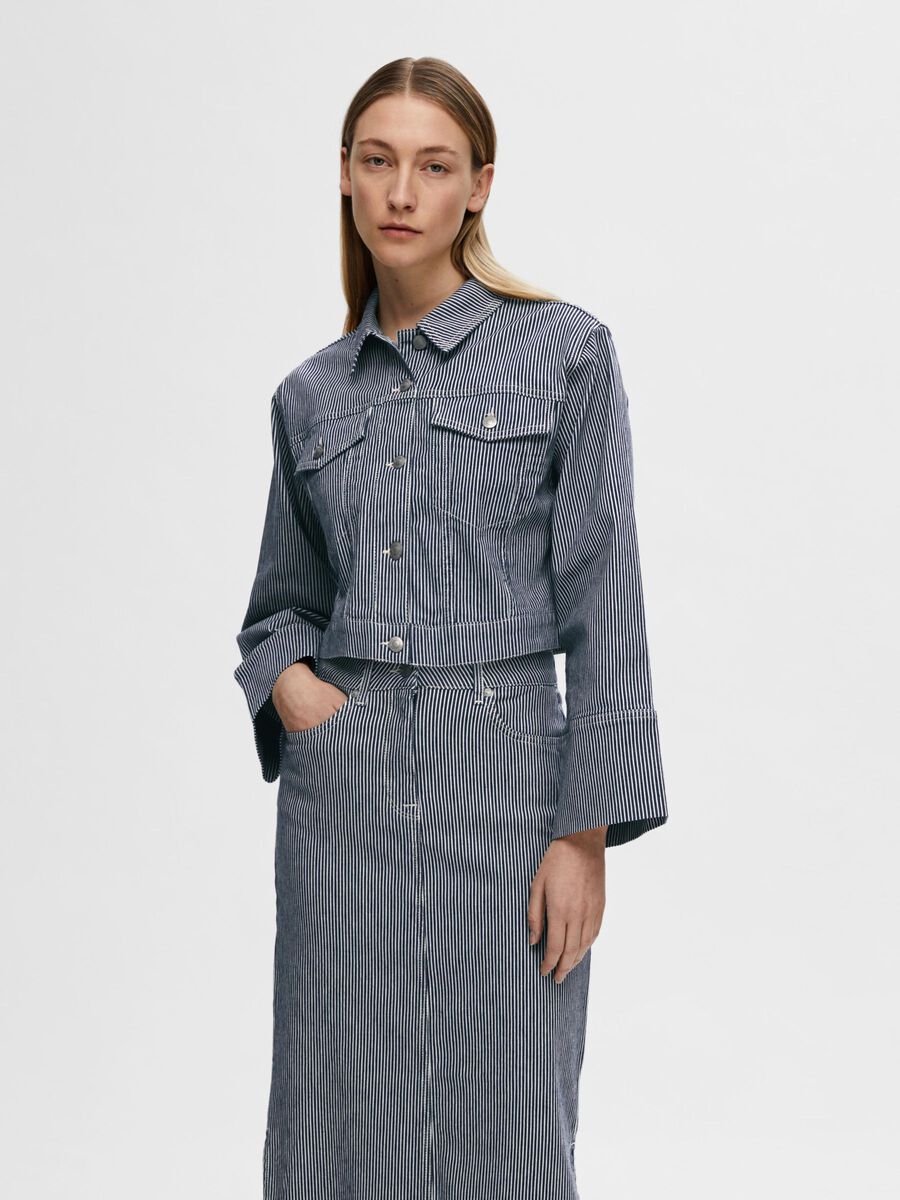 Selected CROPPED DENIM JACKET, Medium Blue Denim, highres - 16093681_MediumBlueDenim_1104225_003.jpg