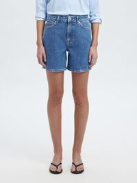 HOGE TAILLE DENIM SHORT, Medium Blue Denim, highres