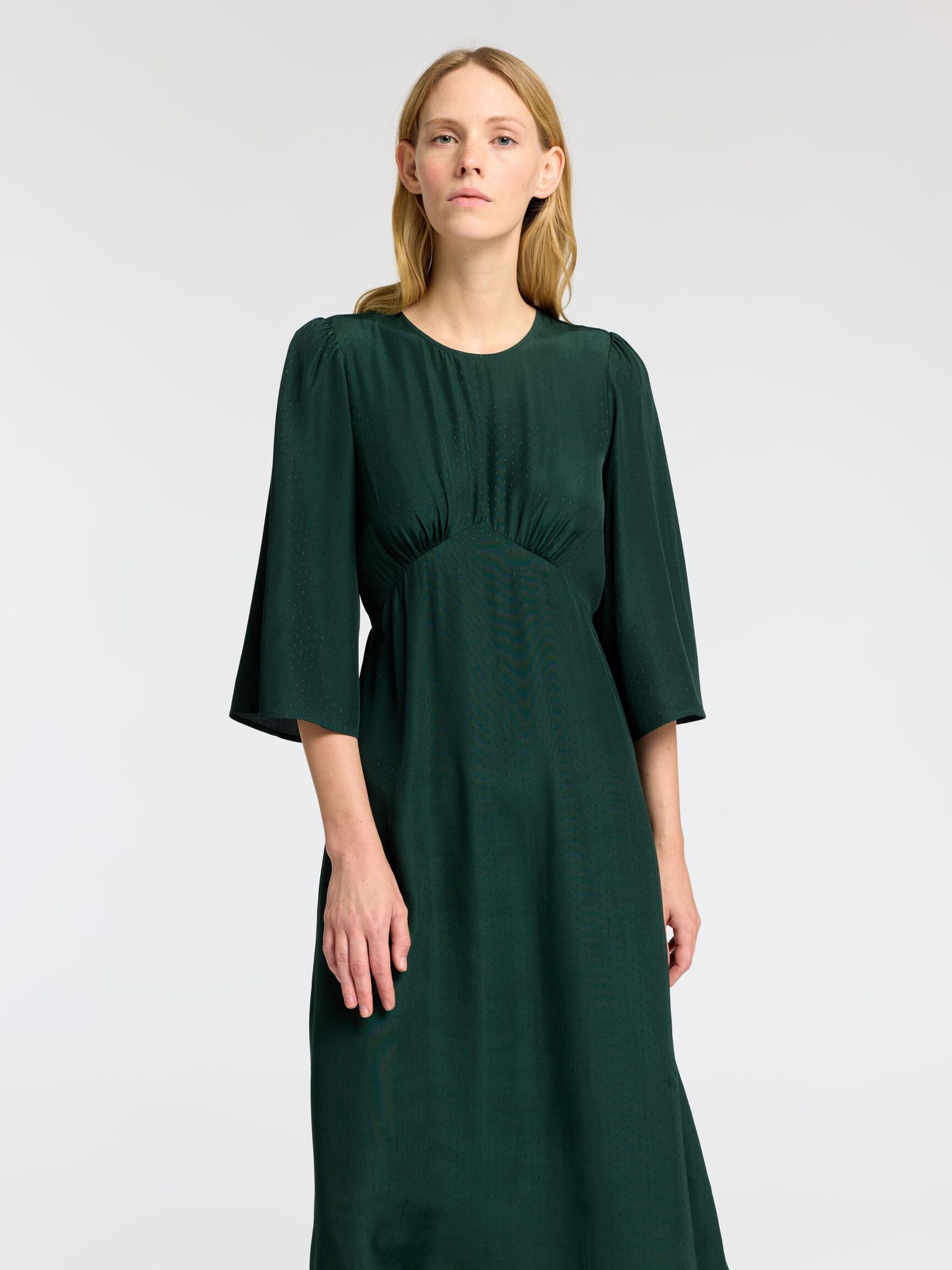 VISCOSE MÉLANGÉE ROBE LONGUE, Scarab, highres