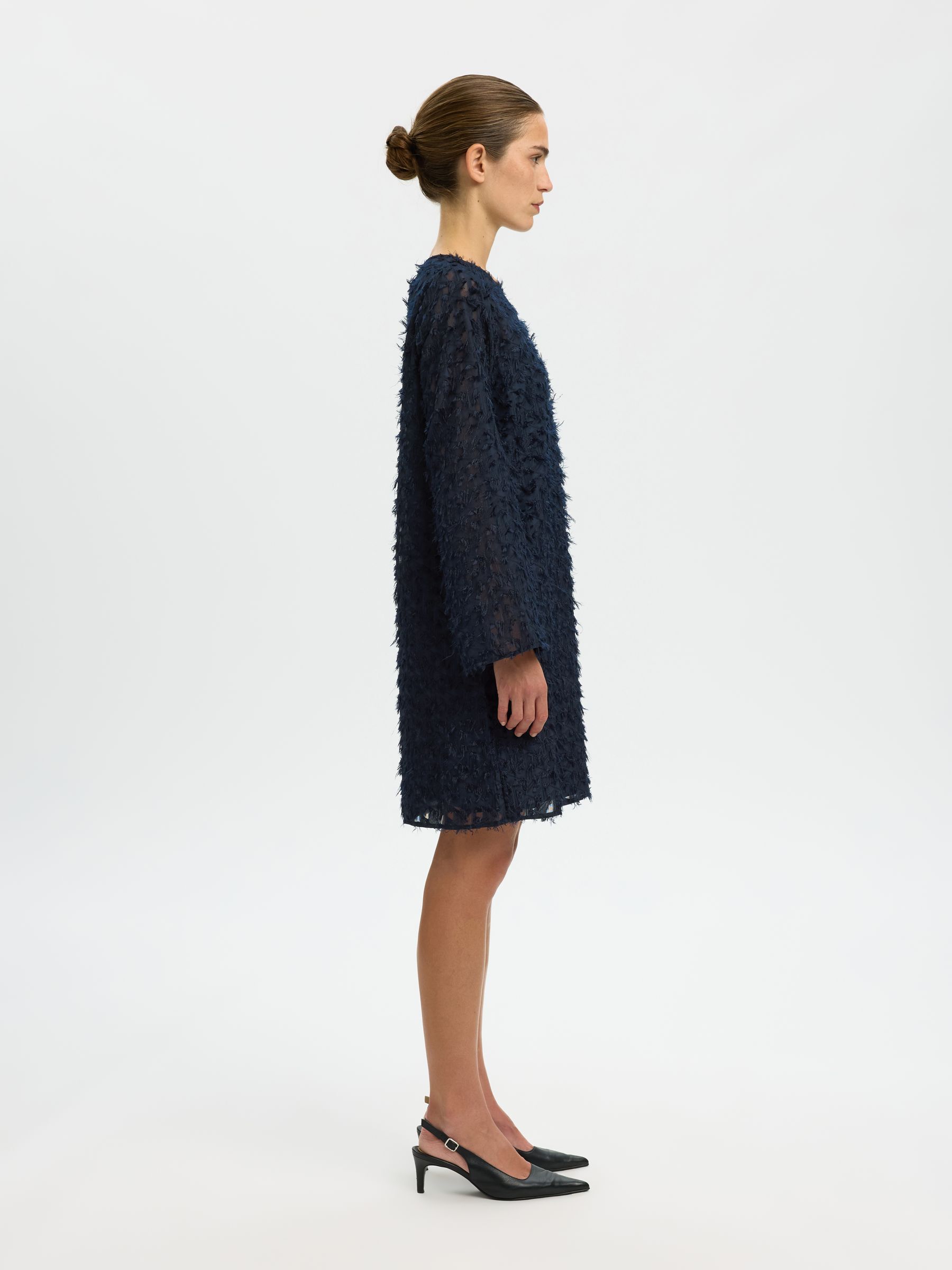 LONG SLEEVED LACE DRESS, Dark Sapphire, highres