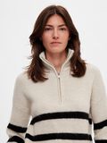 Selected WOOL BLEND HALF-ZIP  PULLOVER, Birch, highres - 16090274_Birch_1042143_006.jpg