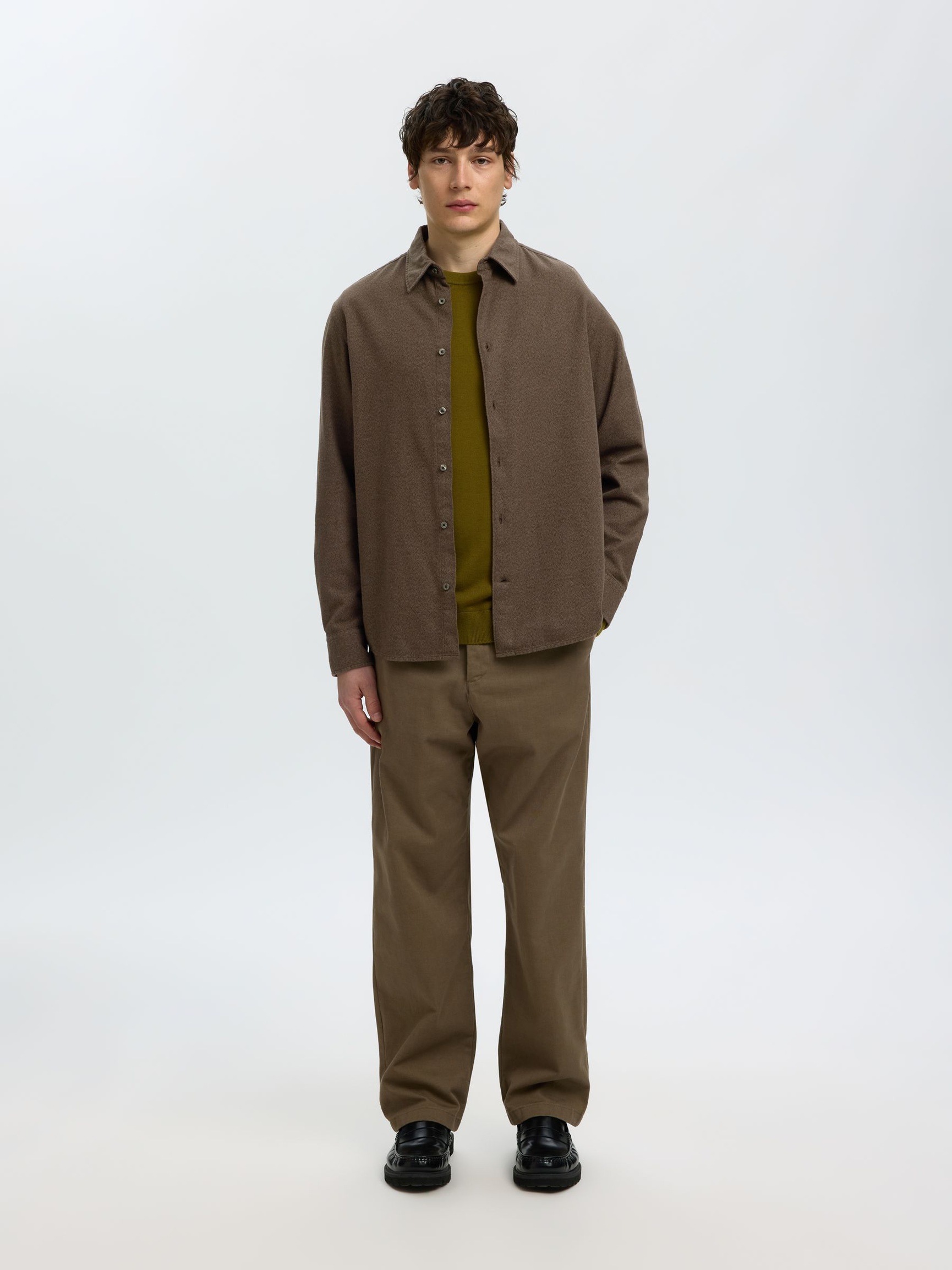 REGULAR PASFORM SKJORTE, Demitasse, highres