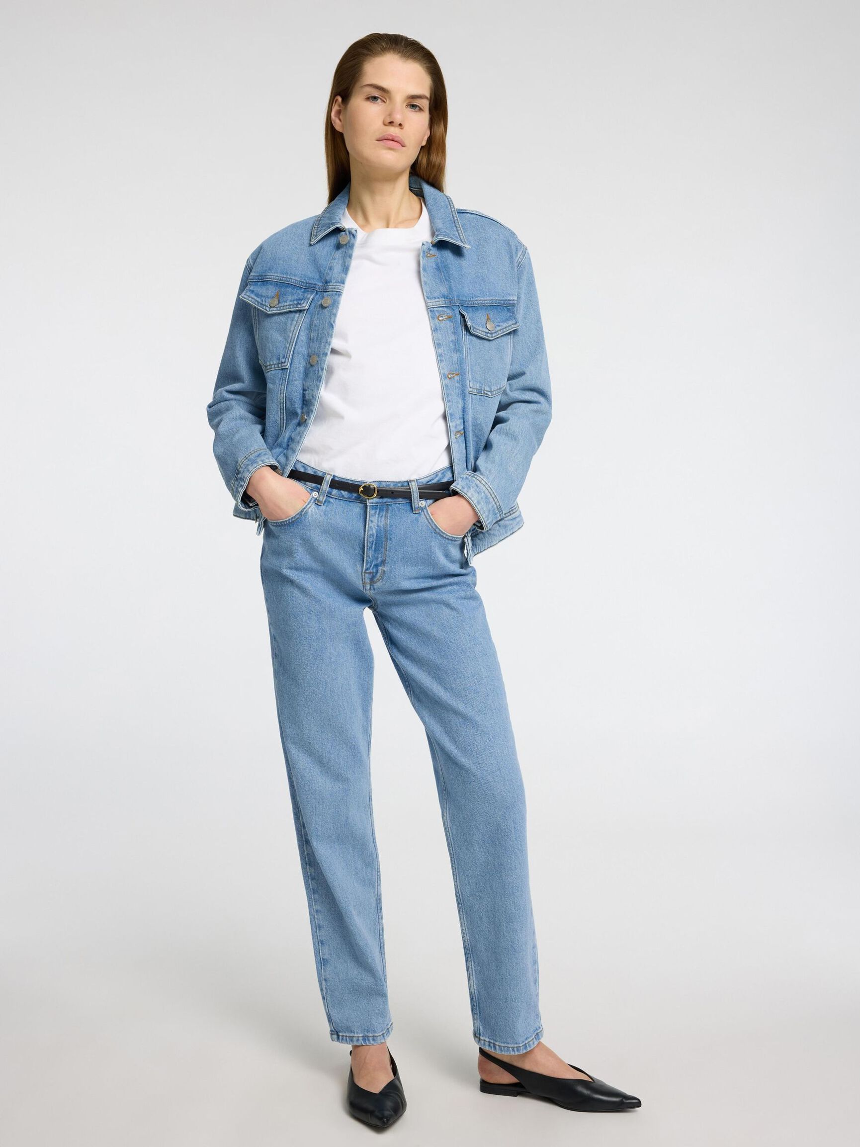 LIGHT WASH STRAIGHT FIT JEANS, Light Blue Denim, highres