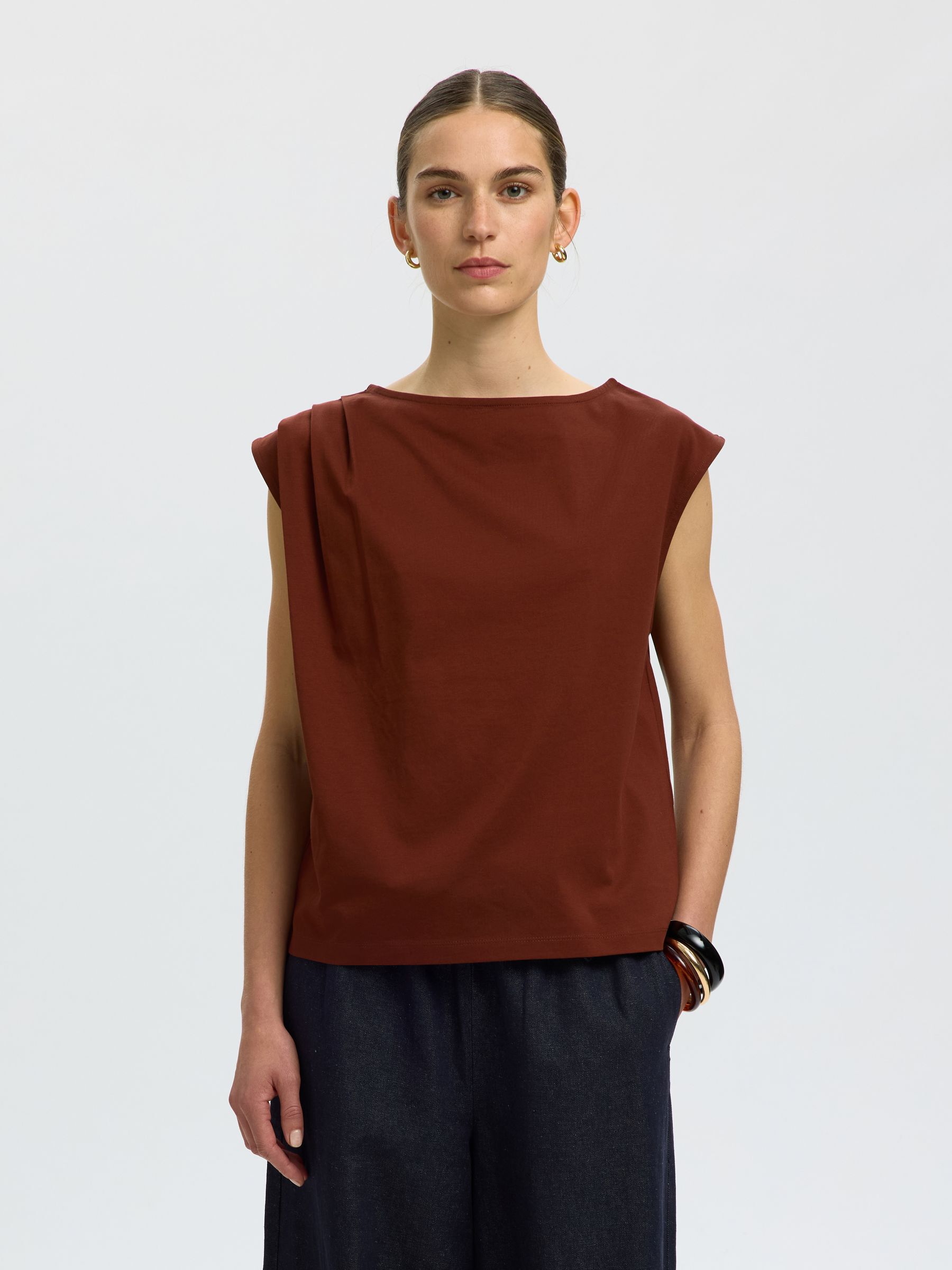 COTTON SLEEVELESS TOP, Cherry Mahogany, highres