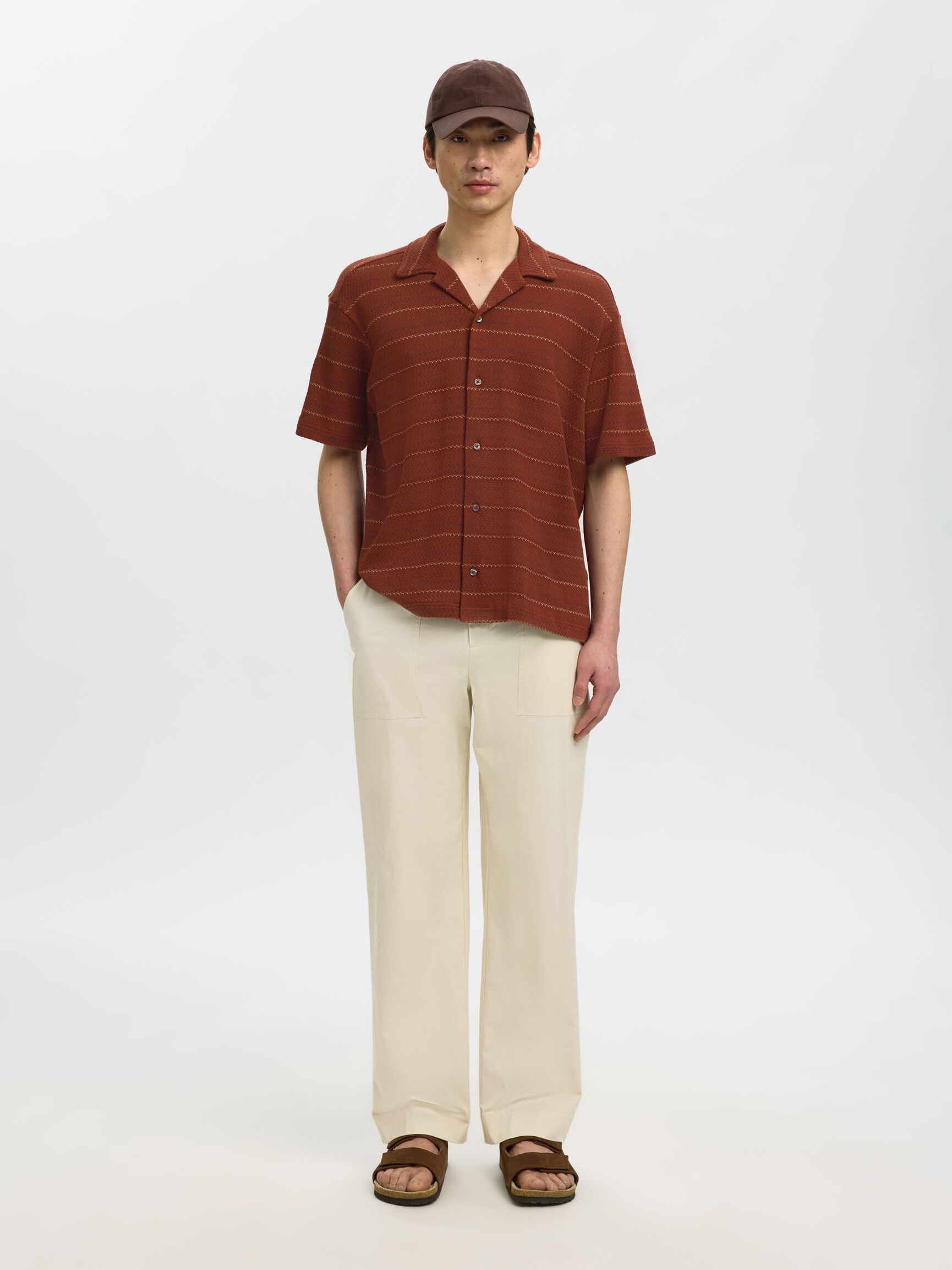 REGULAR FIT SHORT SLEEVED SHIRT, Cherry Mahogany, highres