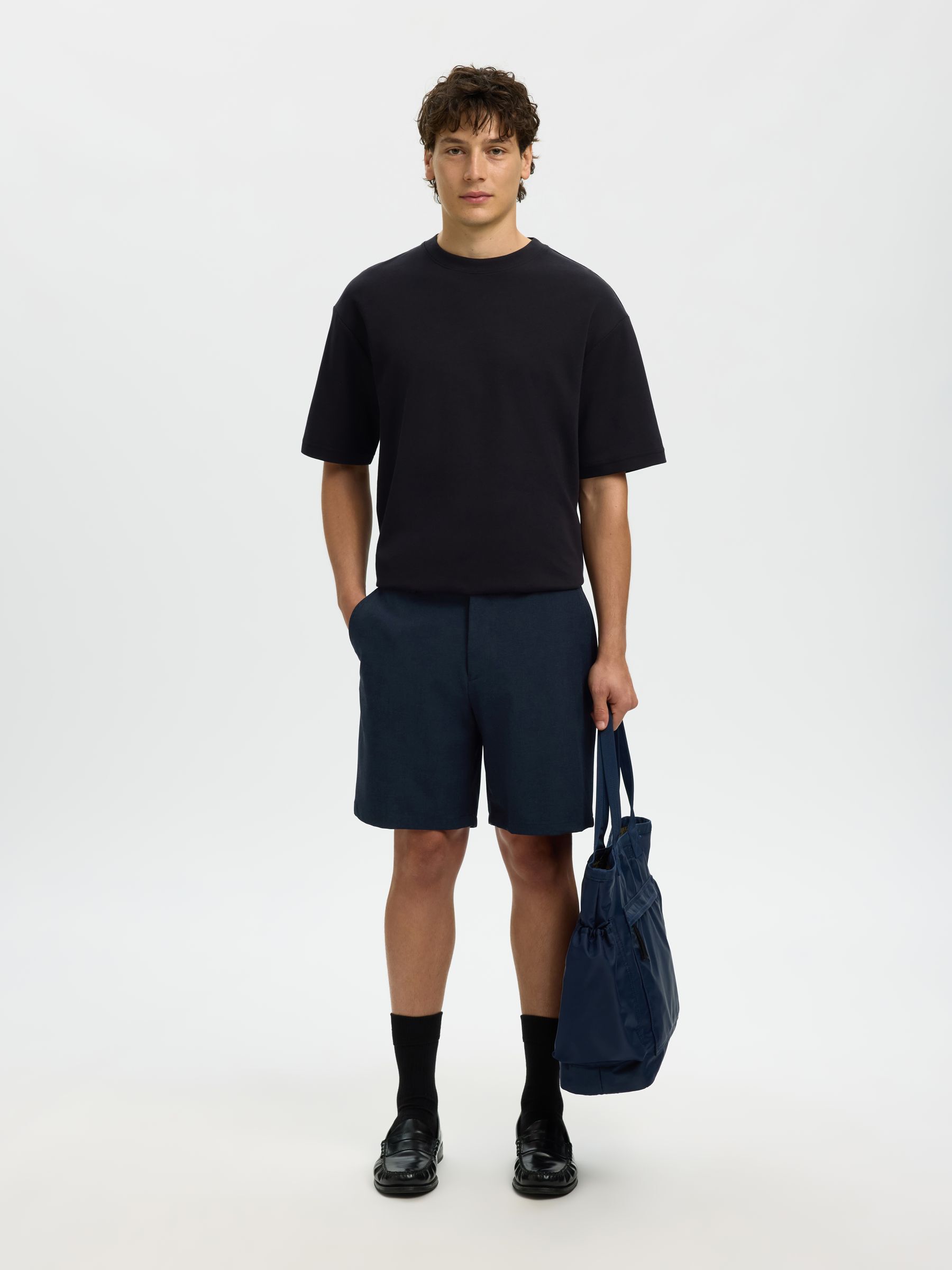 REGULAR FIT CHINO SHORTS, Dark Sapphire, highres