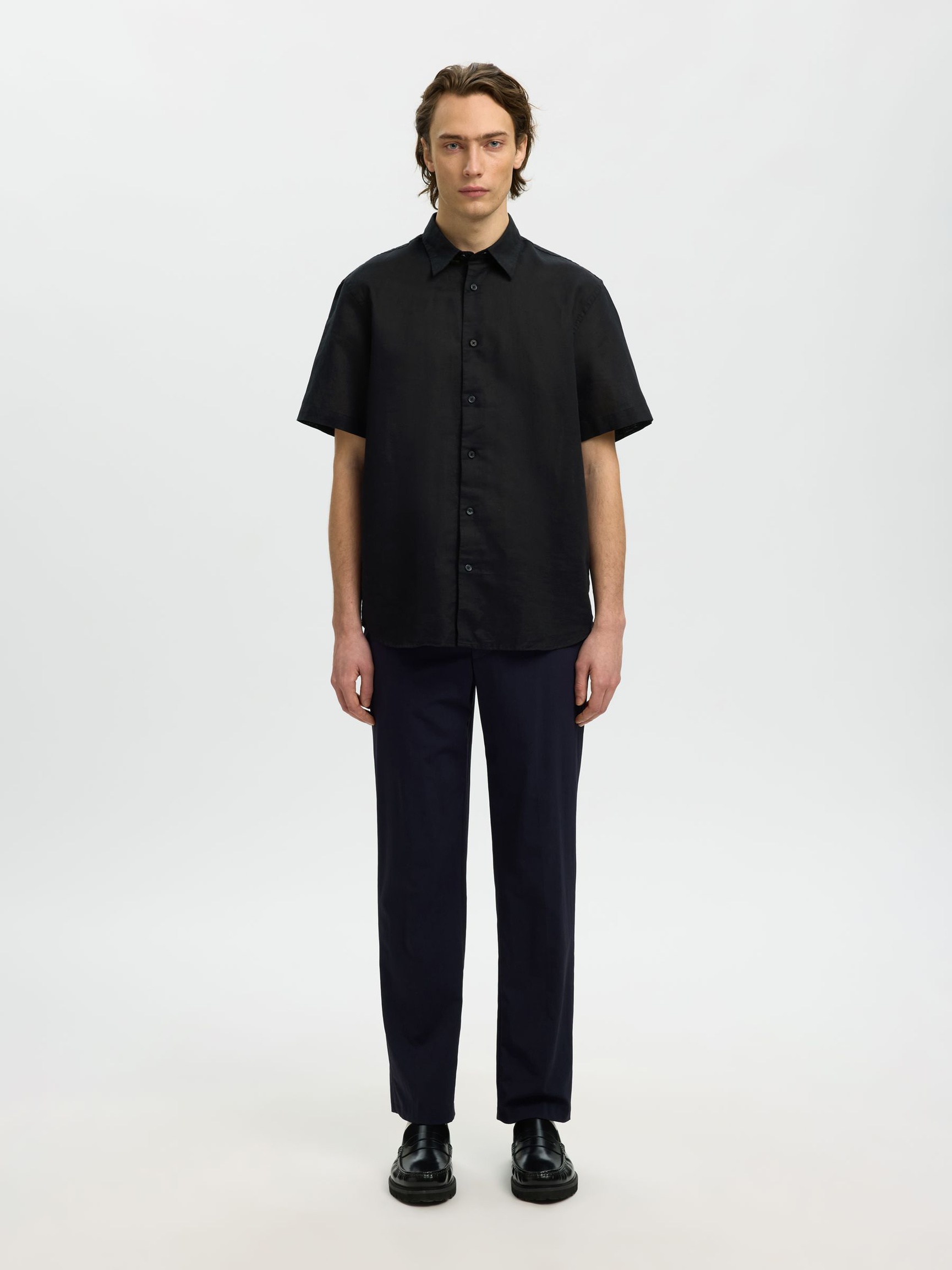 REGULAR FIT SKJORTE I LINBLANDING, Black, highres
