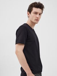 V-NECK T-SHIRT, Black, highres