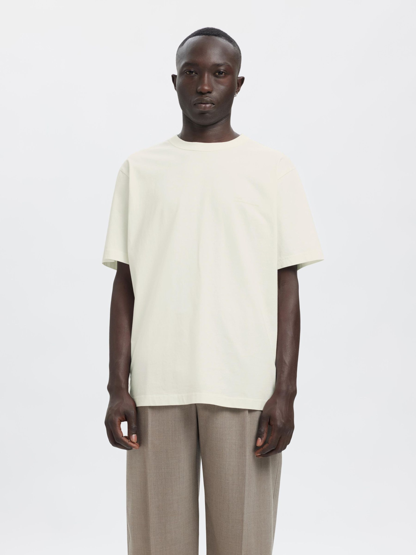 REGULAR FIT T-SHIRT, Cloud Dancer, highres