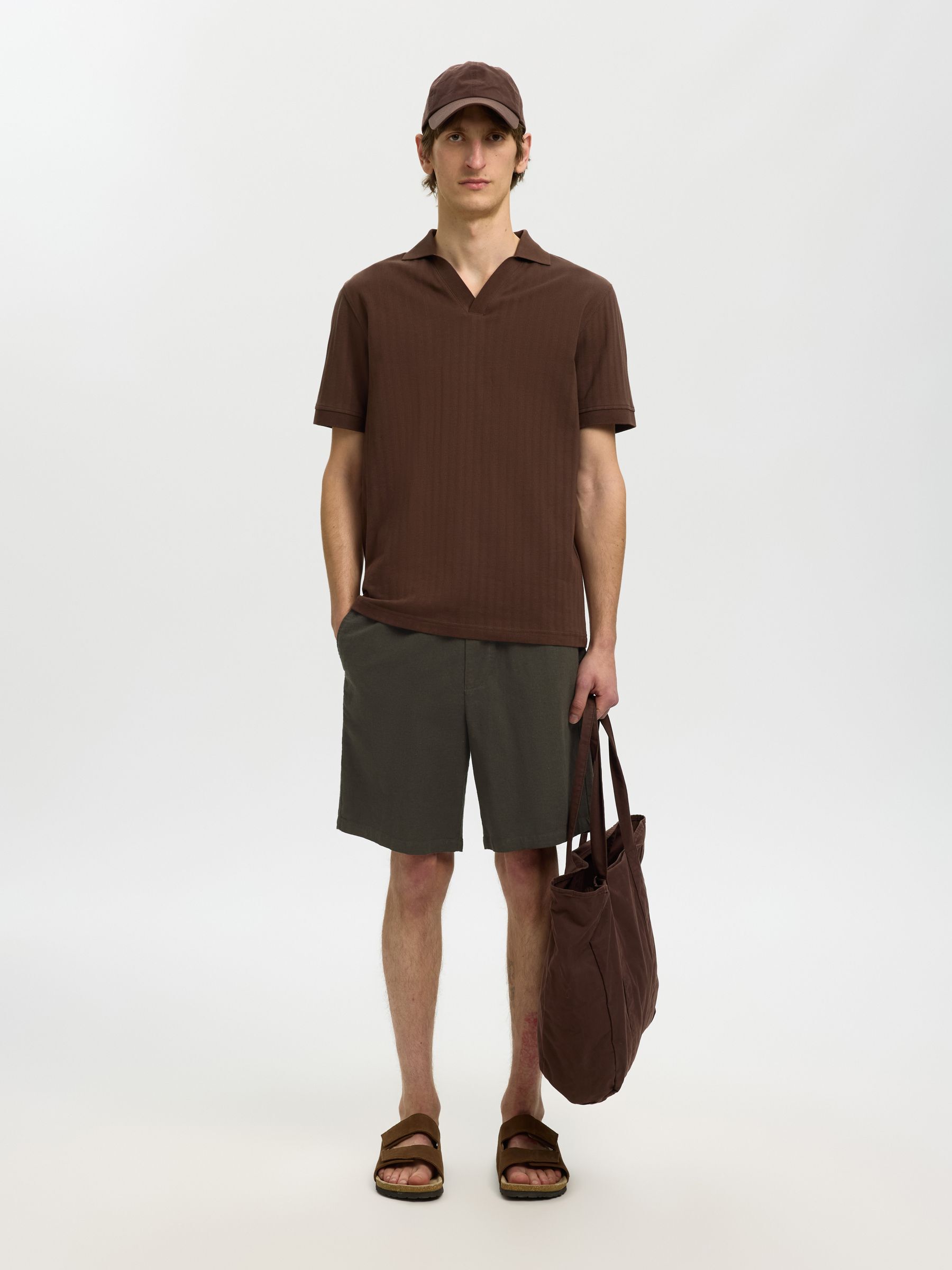REGULAR FIT SHORTS, Peat, highres