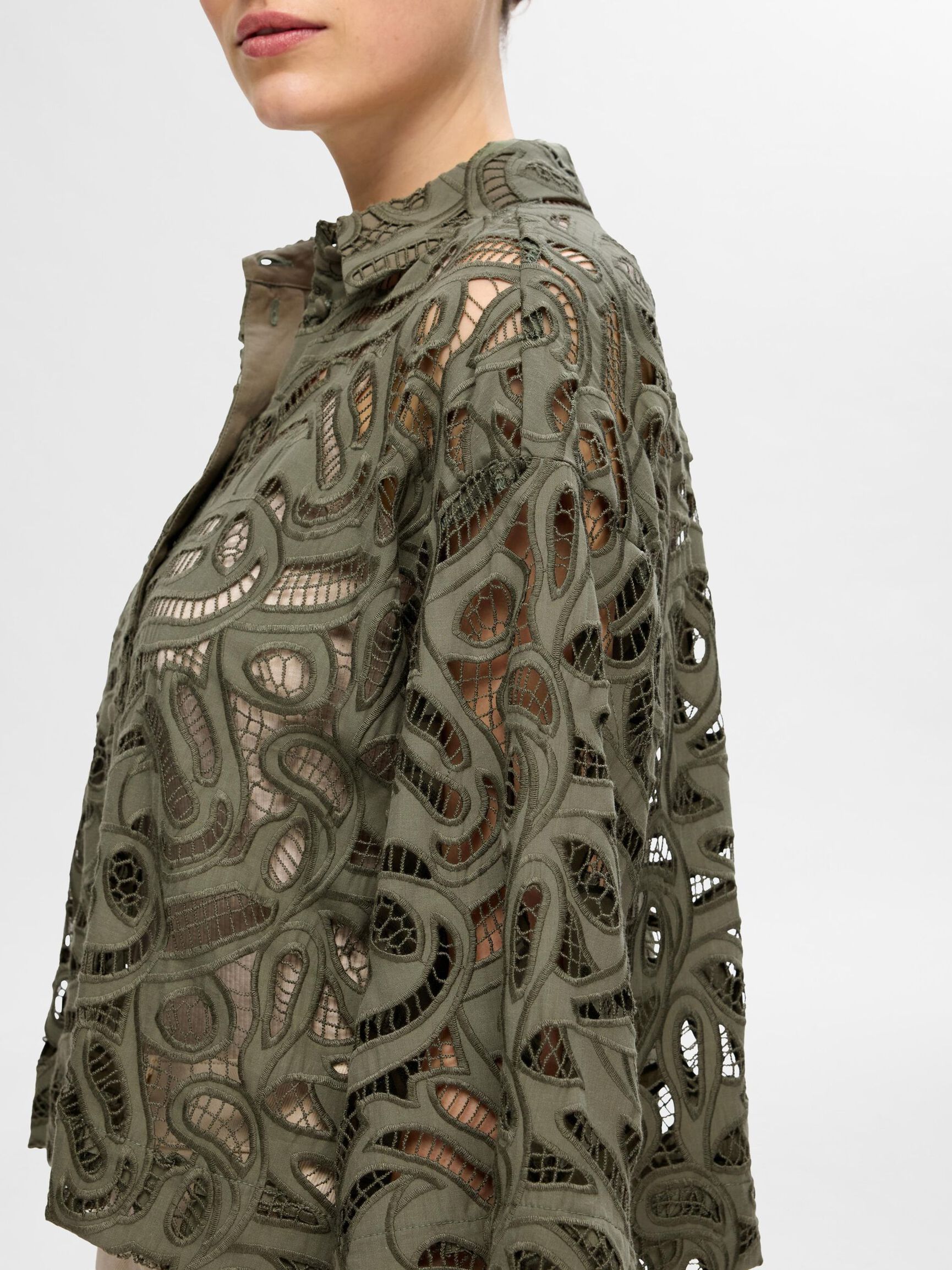 BRODERIE ANGLAISE CROP-BLUSE, Olivine, highres