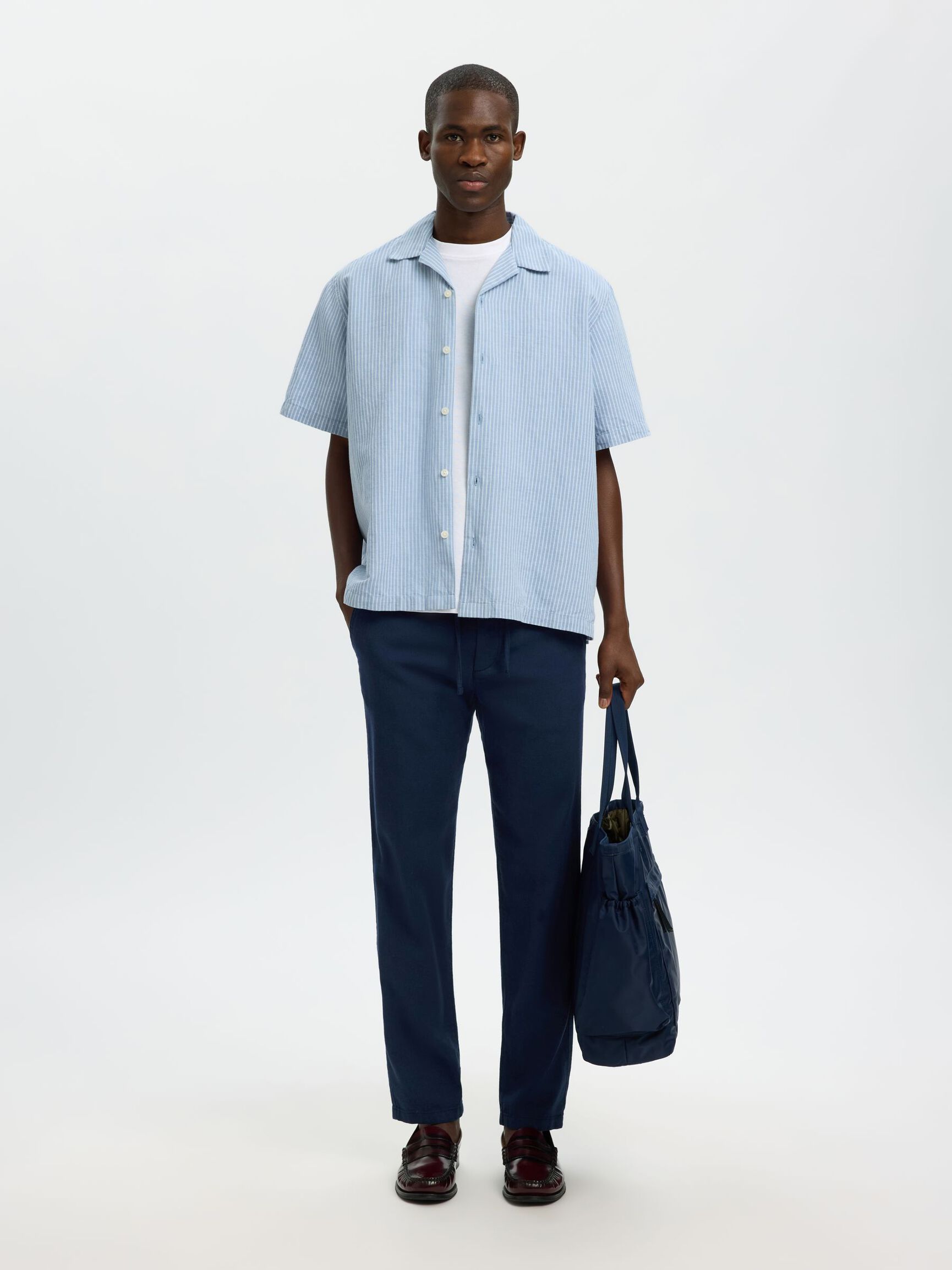 SLIM TAPERED LINEN BLEND TROUSERS, Dark Sapphire, highres