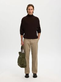 100% MERINO WOOL TURTLENECK, Chocolate Torte, highres
