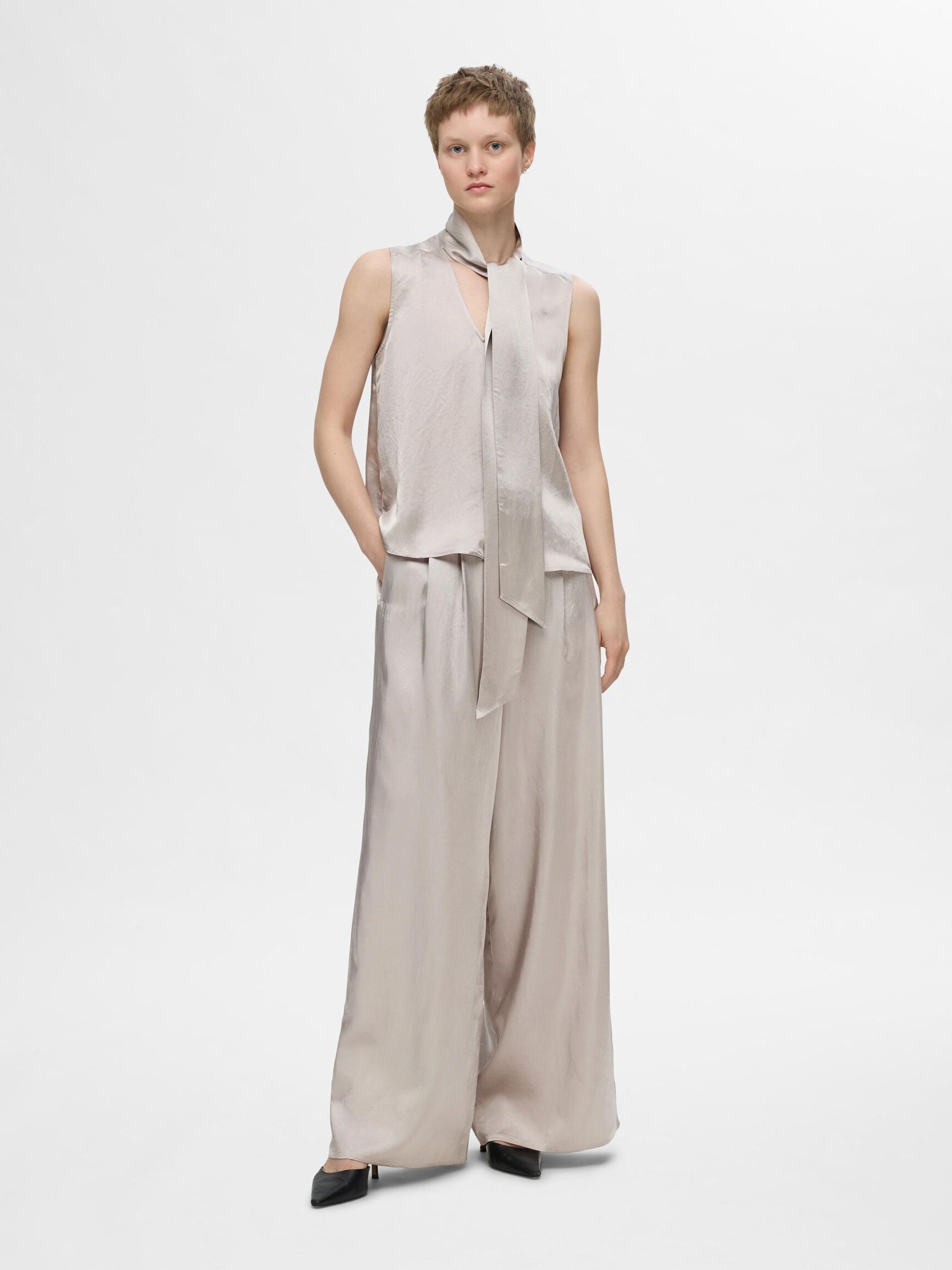 EXTRA LARGE PANTALON EN SATIN, Dove, highres