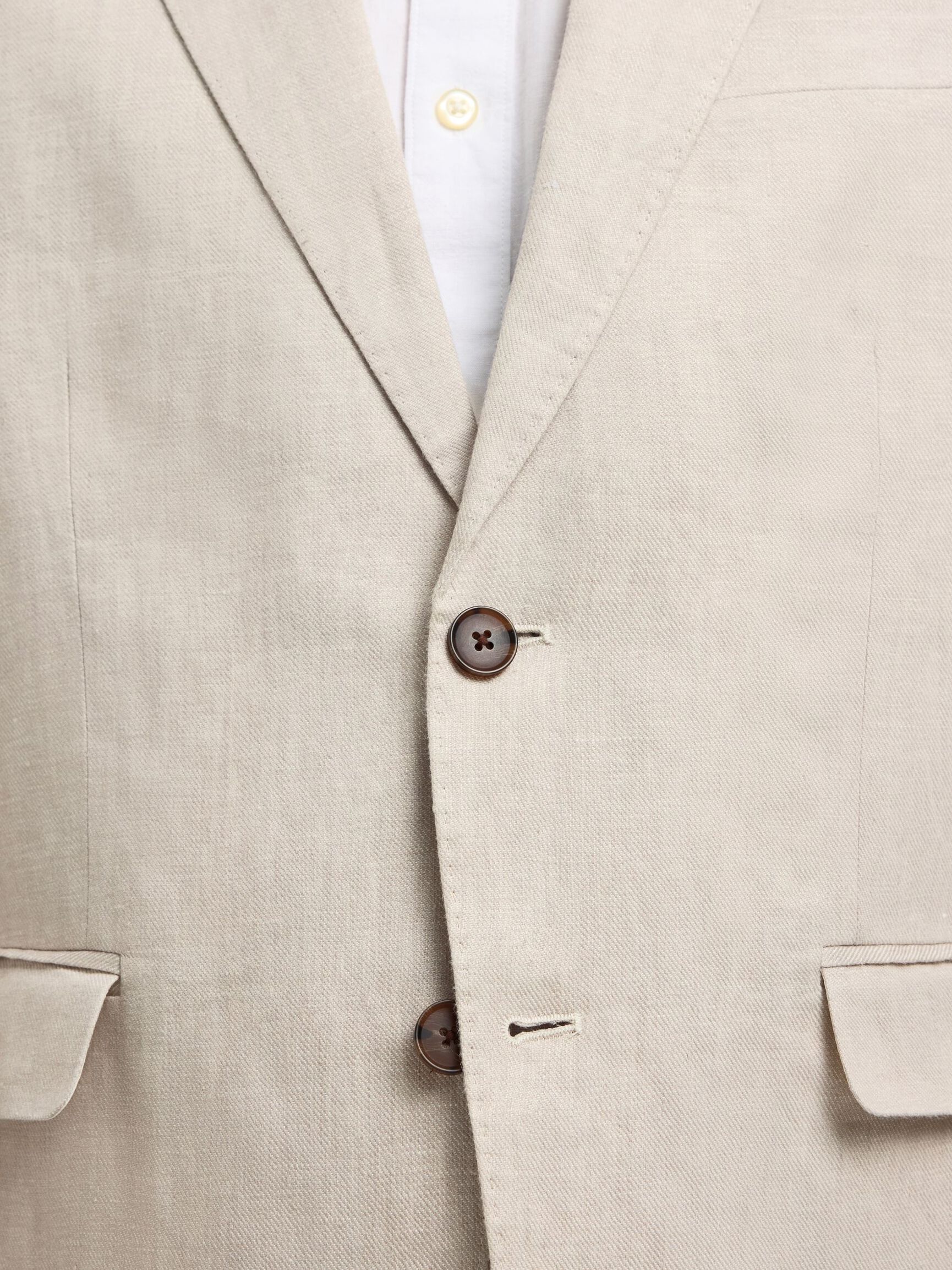 BLAZER, Sand, highres