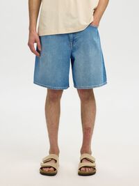 LOOSE FIT DENIM SHORTS, Medium Blue Denim, highres