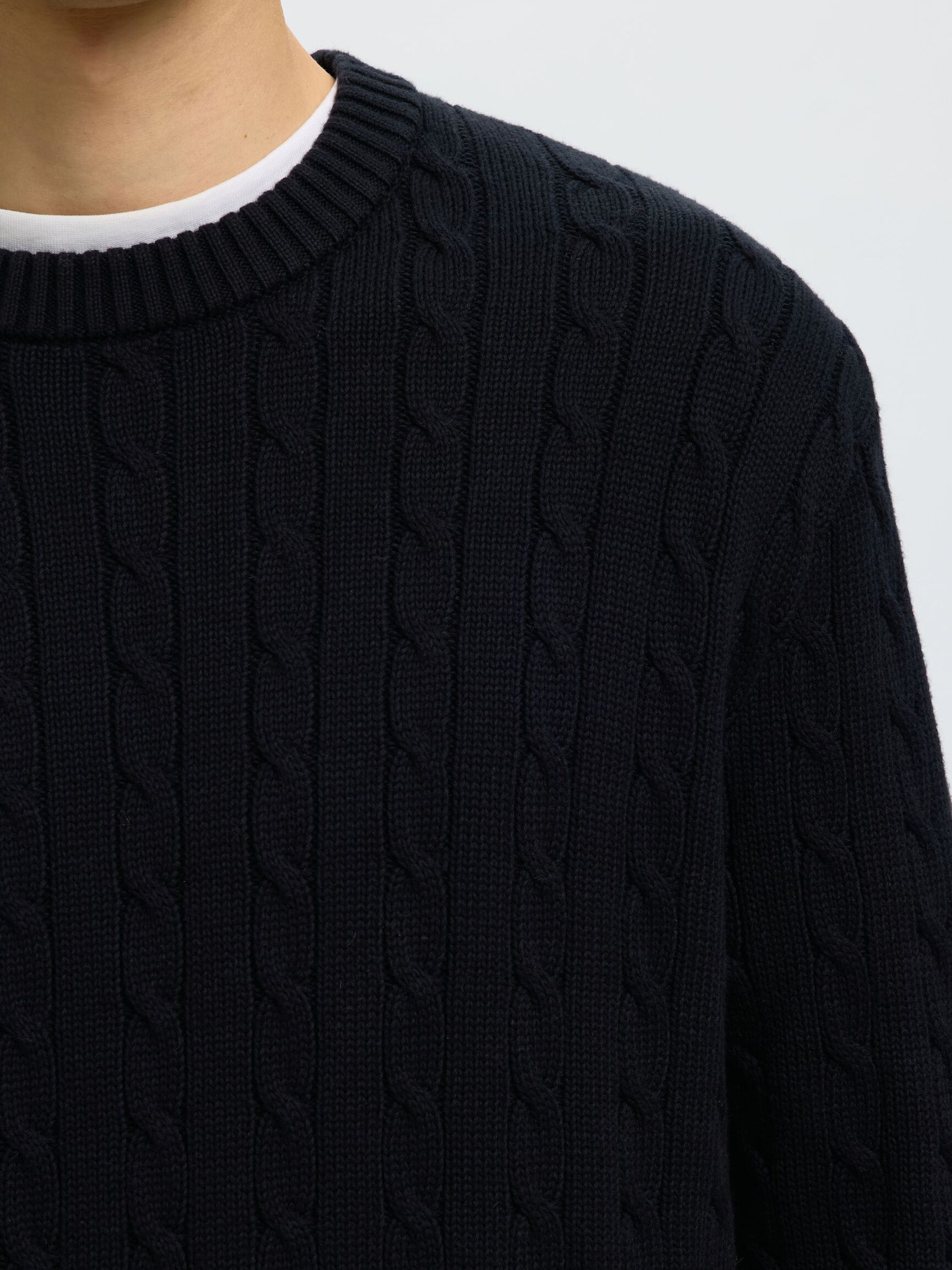 CABLE KNIT PULLOVER, Black, highres