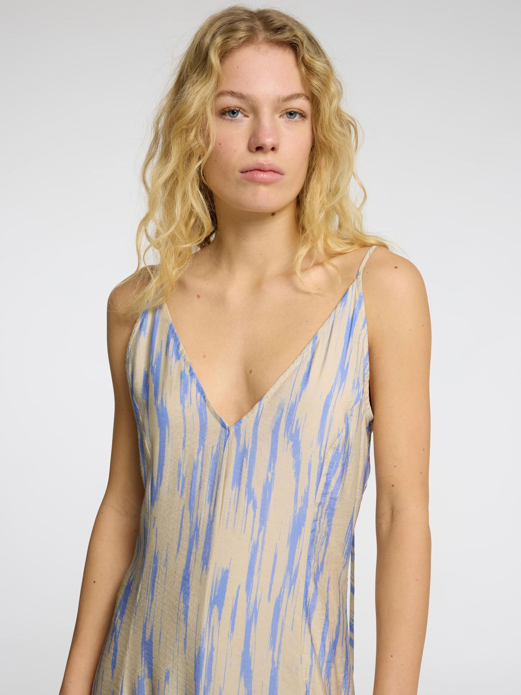 VISCOSE BLEND STRAP MAXI DRESS, Birch, highres
