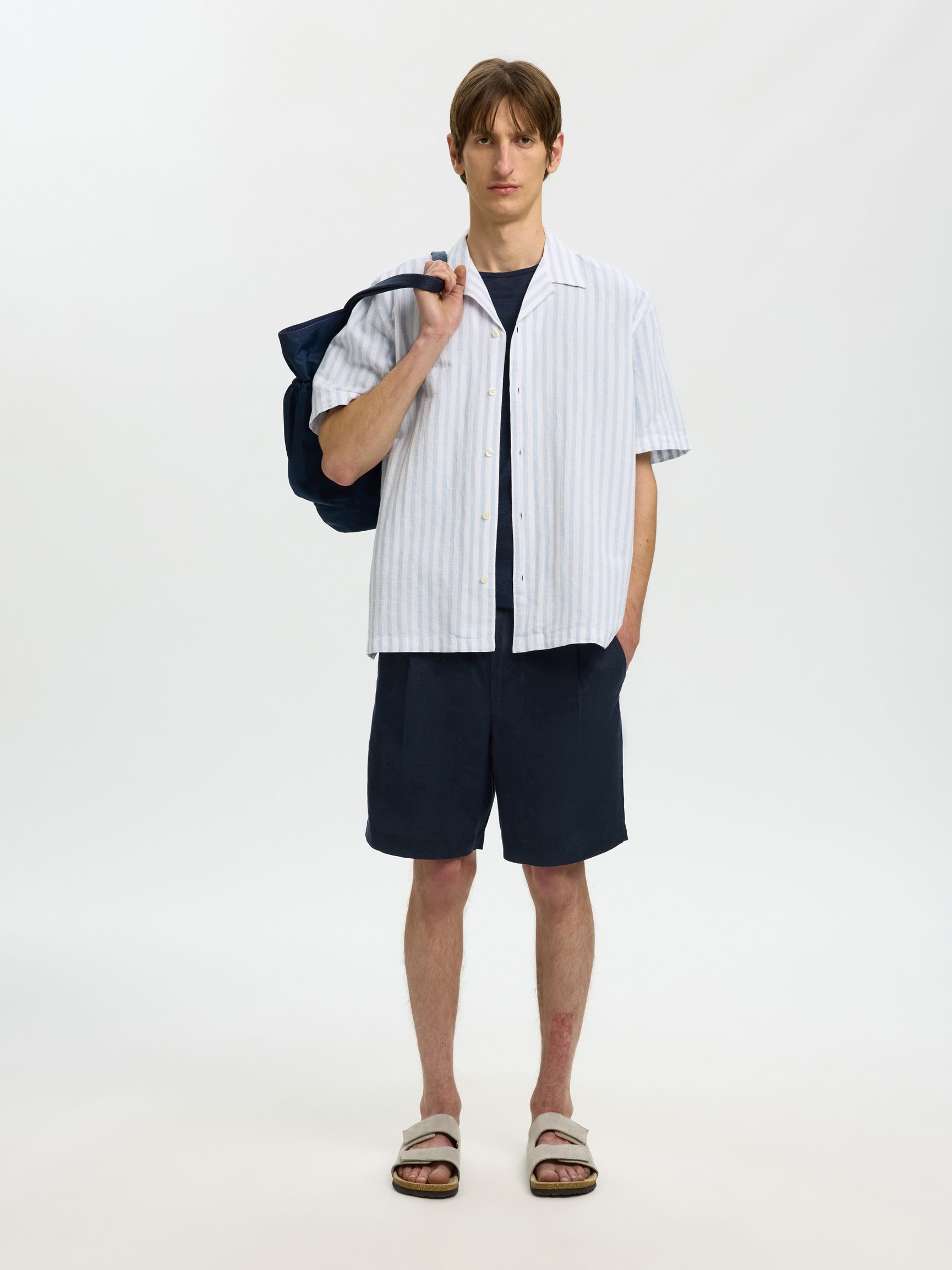 REGULAR FIT LINEN SHORTS, Sky Captain, highres