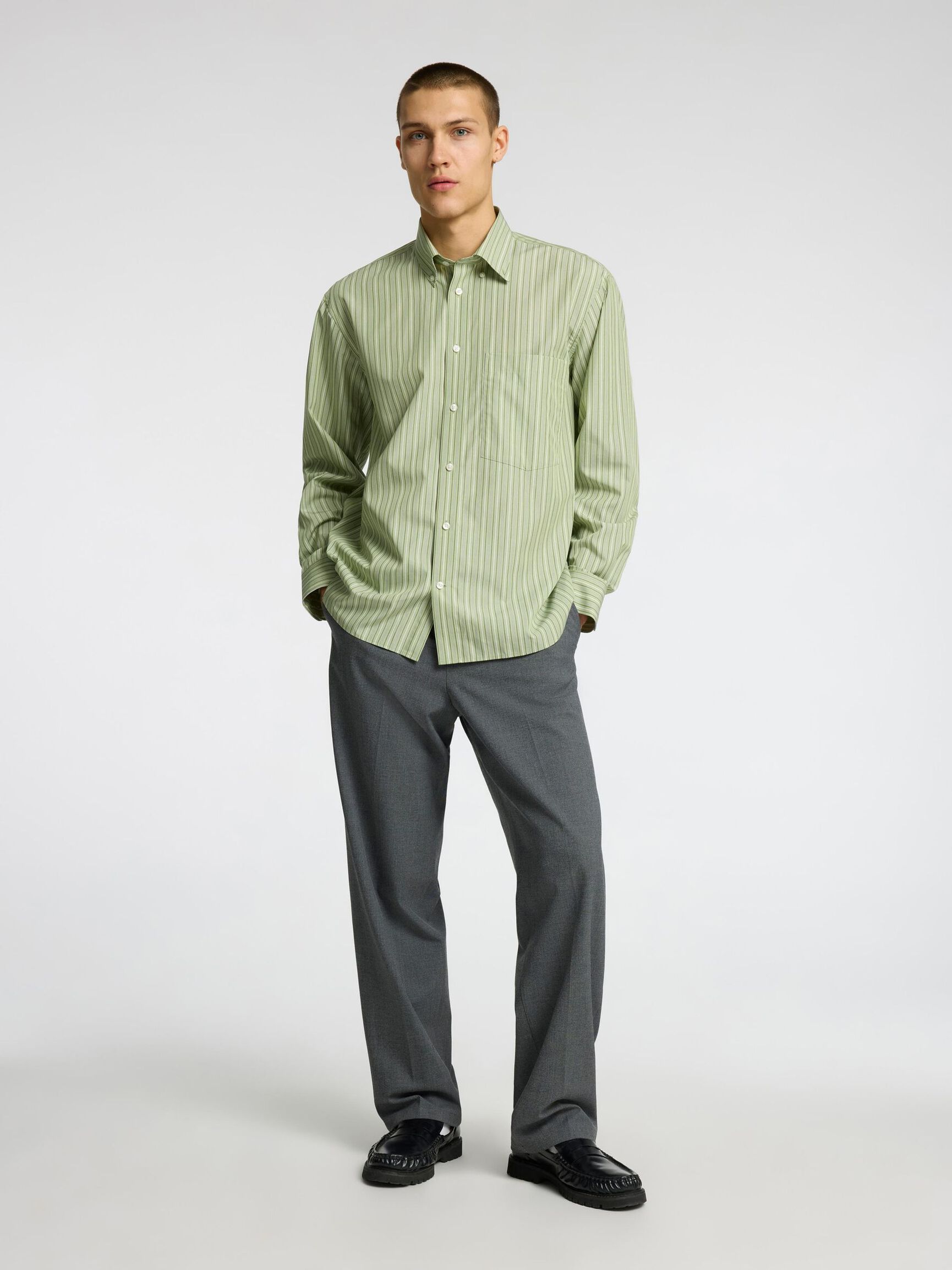 RELAXED FIT BUTTON-DOWN SHIRT, Iceberg Green, highres