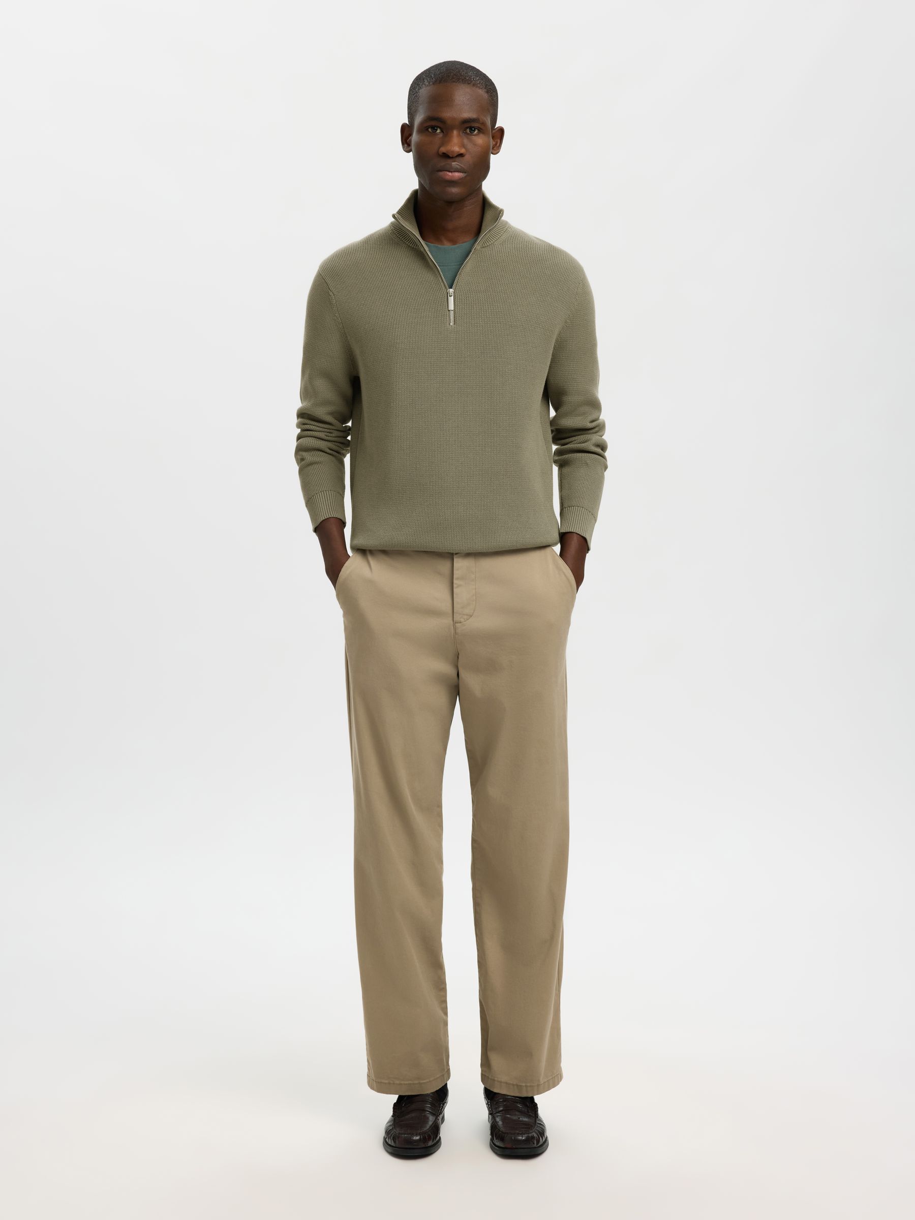 KORT LYNLÅS STRIKTRØJE, Vetiver, highres