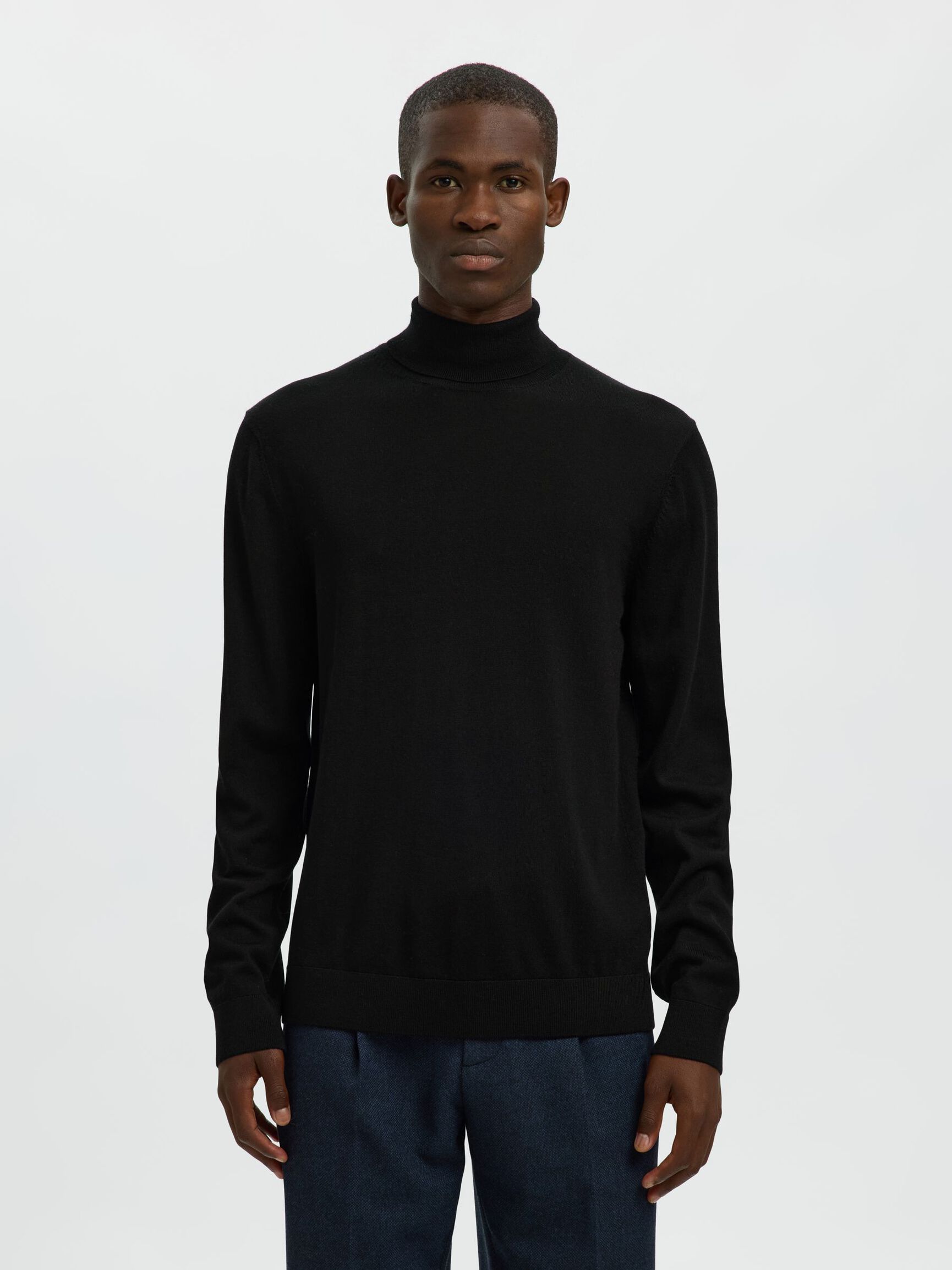 100% MERINO WOOL TURTLENECK, Black, highres