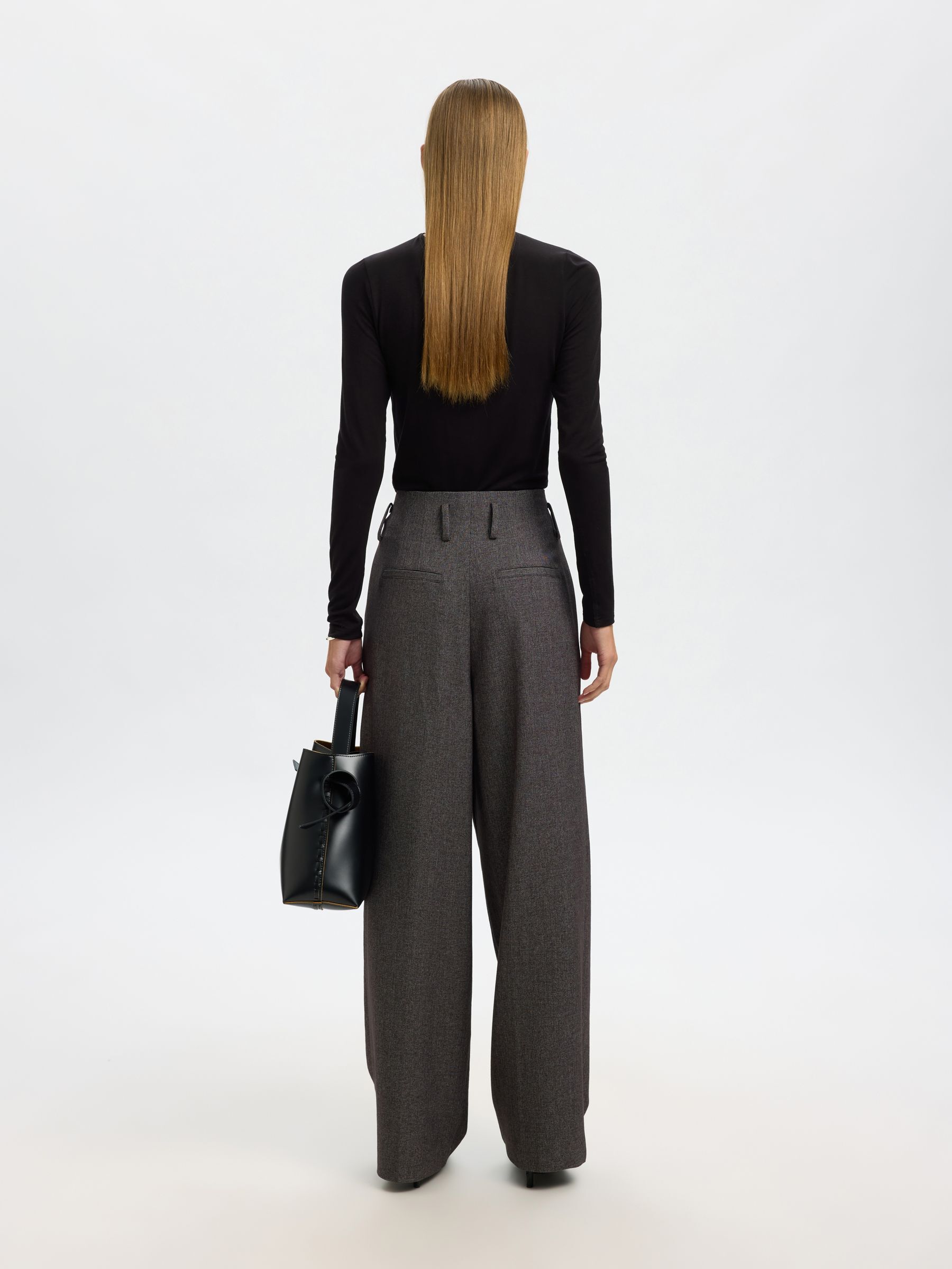 HOGE KRAAG TOP MET LANGE MOUWEN, Black, highres